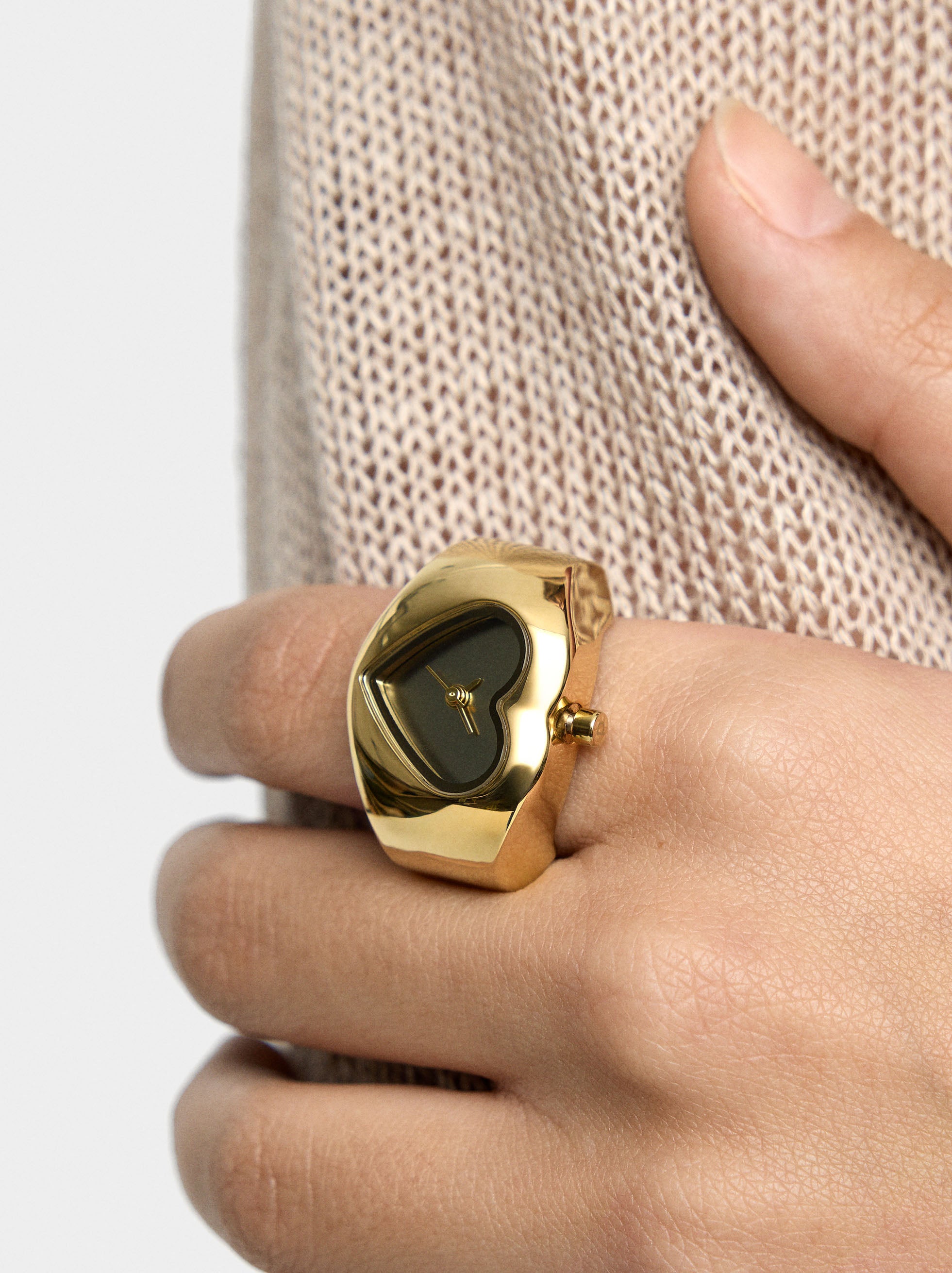 Anillo Reloj Corazón Dorado - Acero Inoxidable
