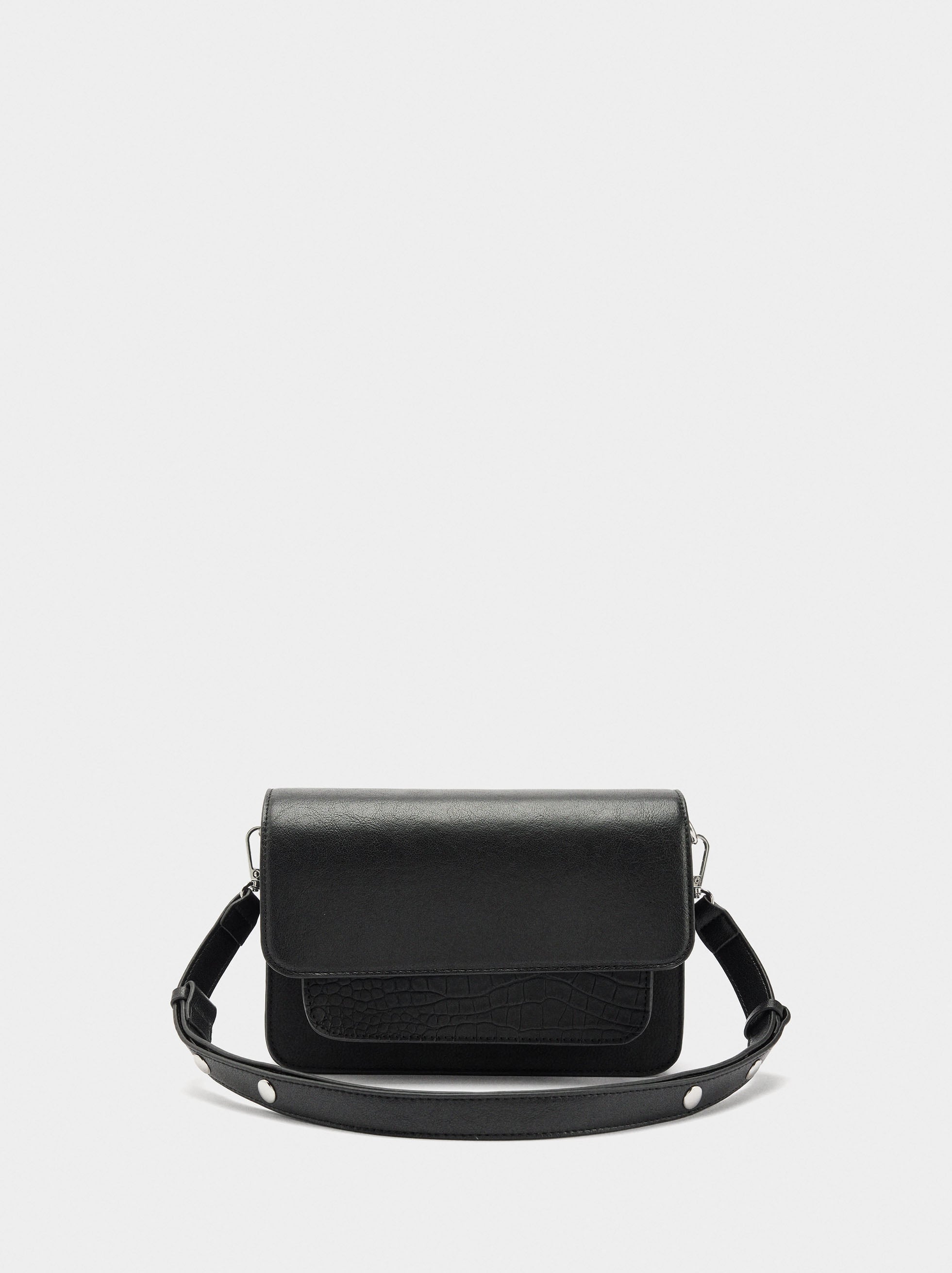 Bolso Bandolera Con Solapa Y Textura