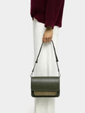 Bolso Bandolera Con Solapa Y Textura