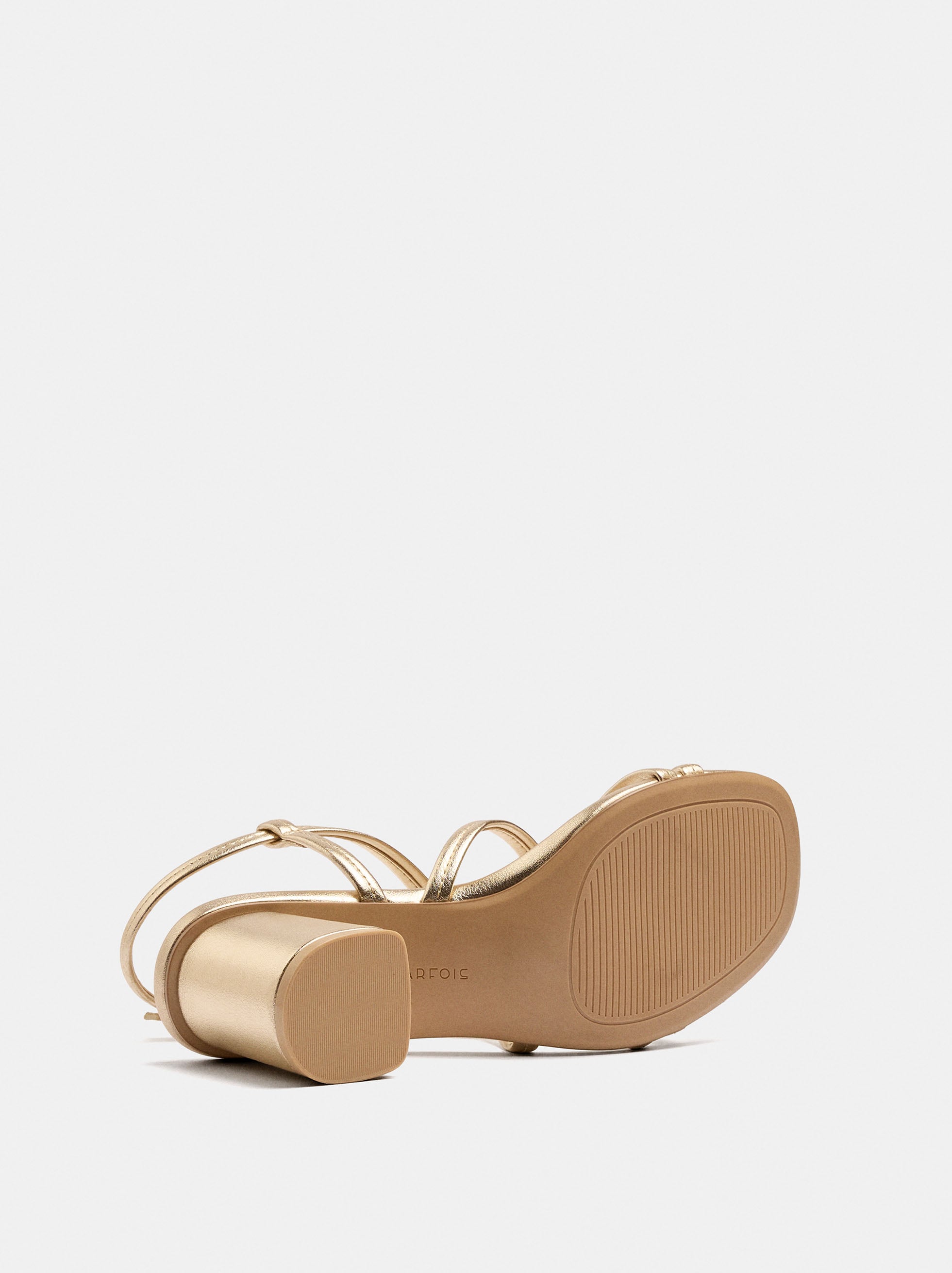 Sandalias De Tacón Ancho Tiras Cruzadas