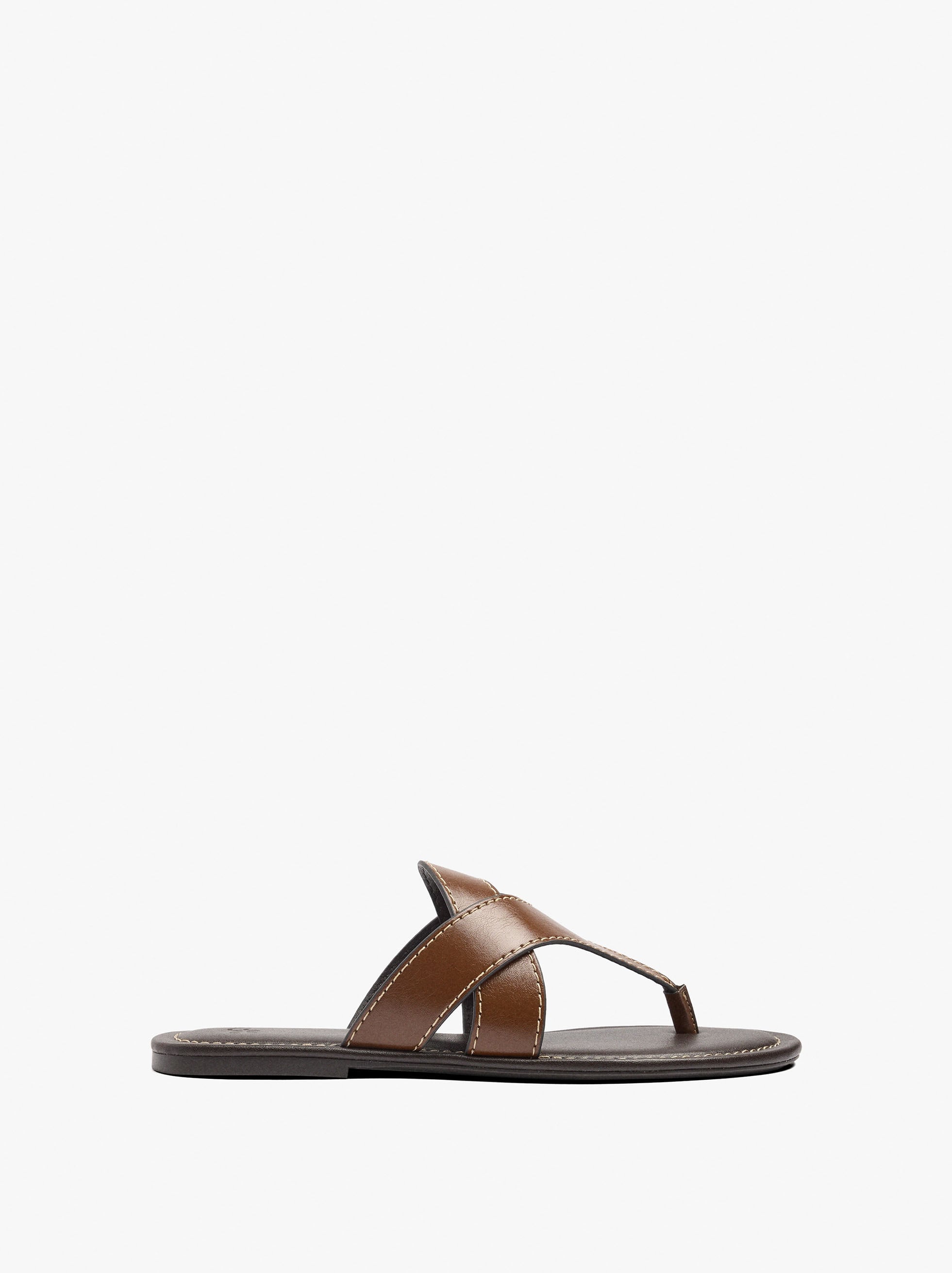 Sandalias Planas Con Tiras Cruzadas