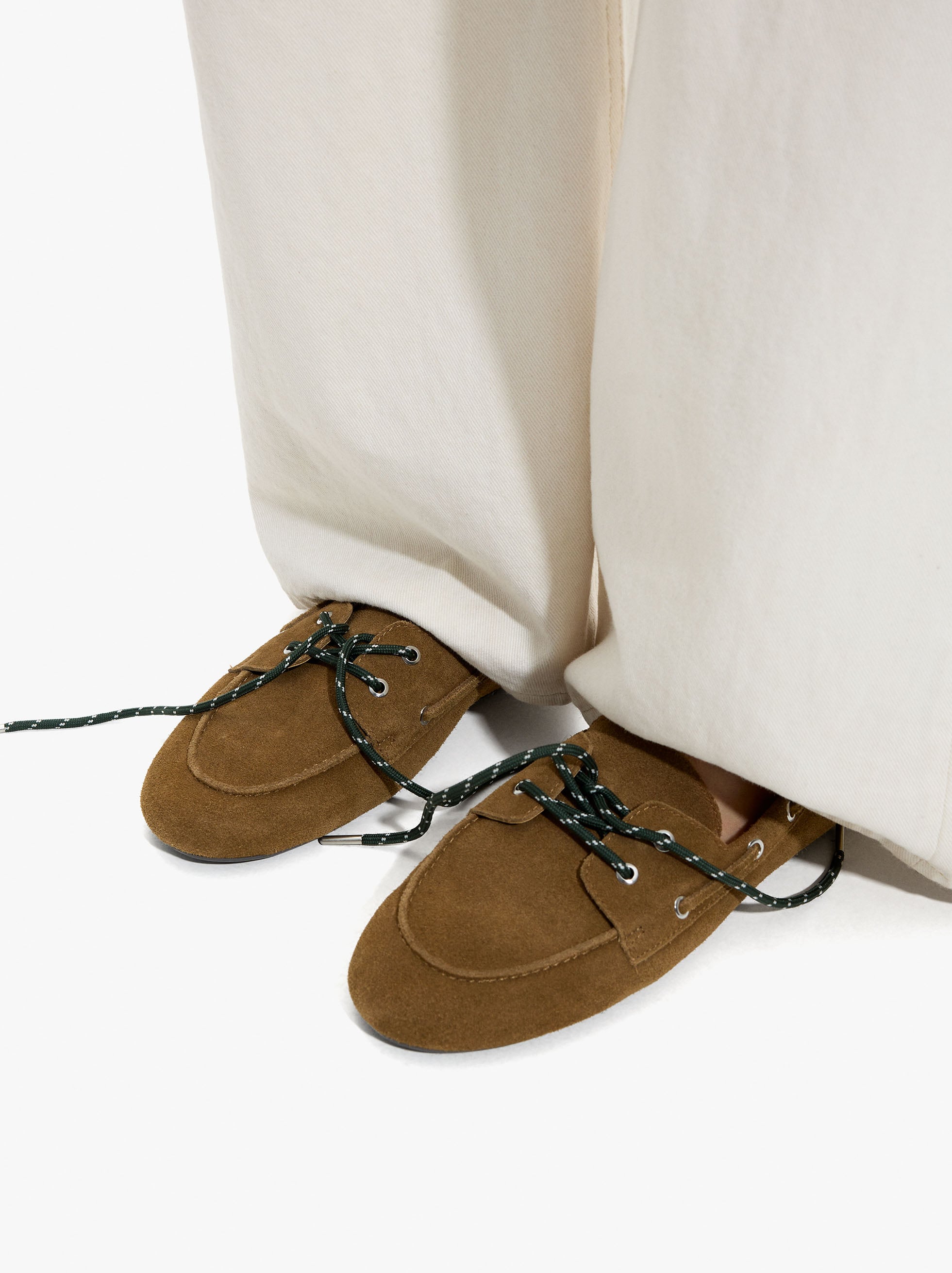 Mocasines De Piel Con Doble Cordón