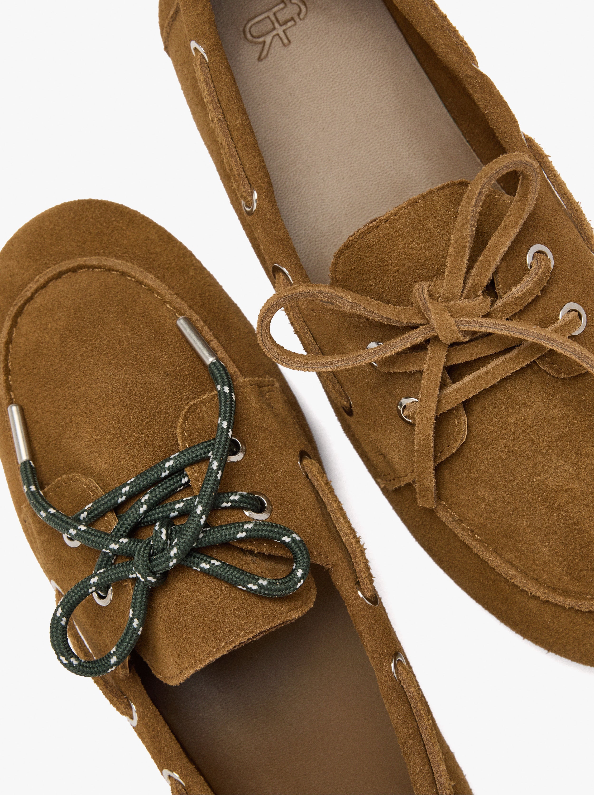 Mocasines De Piel Con Doble Cordón