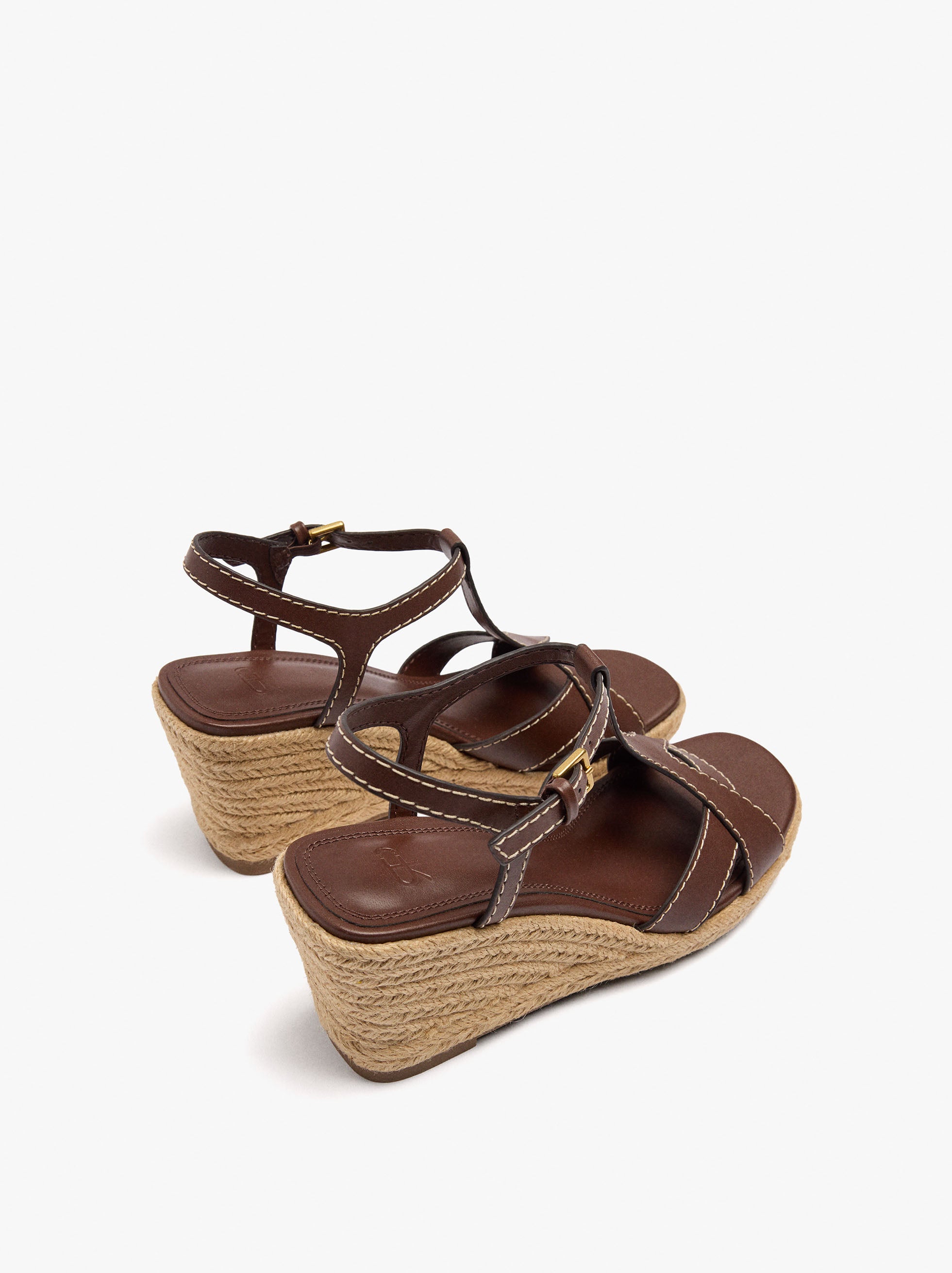 Sandalias De Cuña Con T-Bar