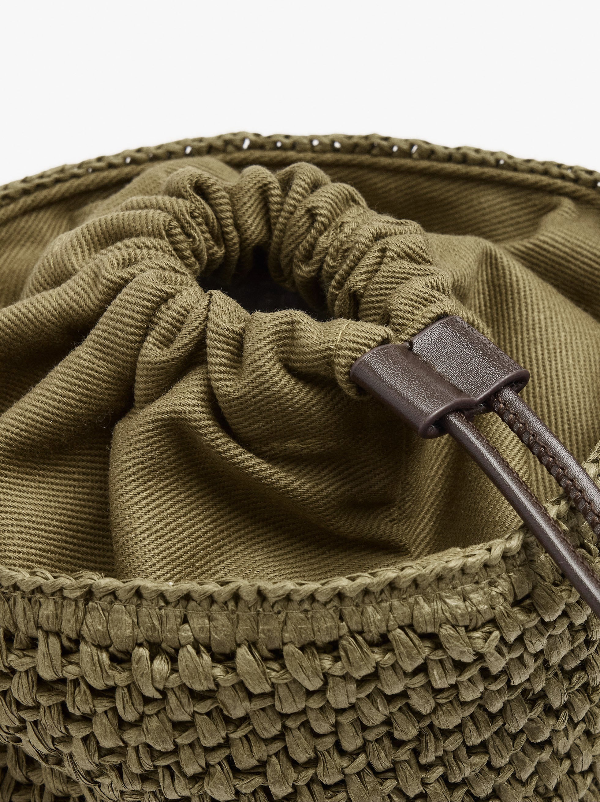 Bolso Bandolera Efecto Rafia Con Asa Versátil