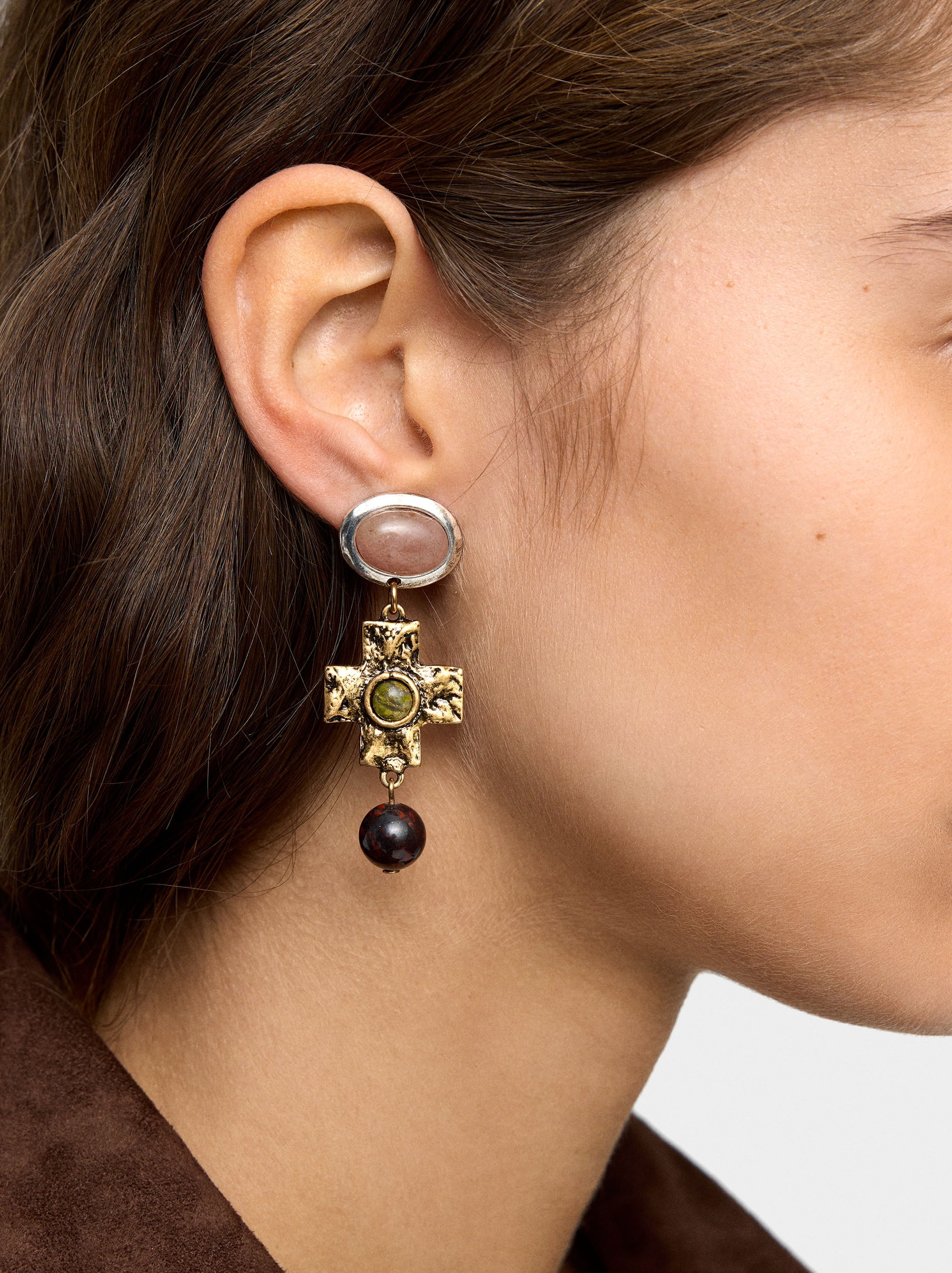 Pendientes Largos De Cruz Con Piedra