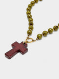 Collar Corto Con Cruz Efecto Piedra