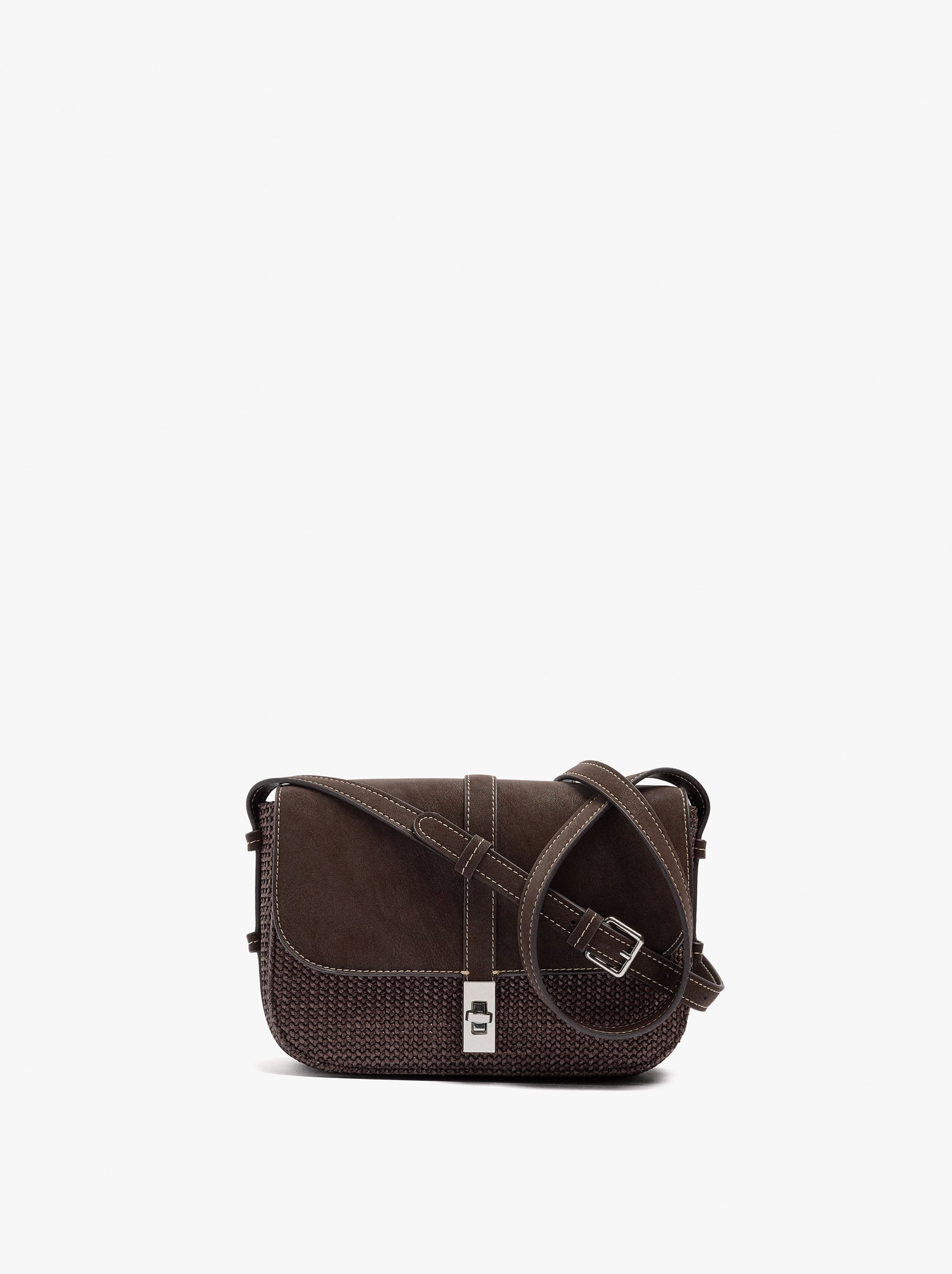 Bolso Bandolera Con Solapa Efecto Rafia