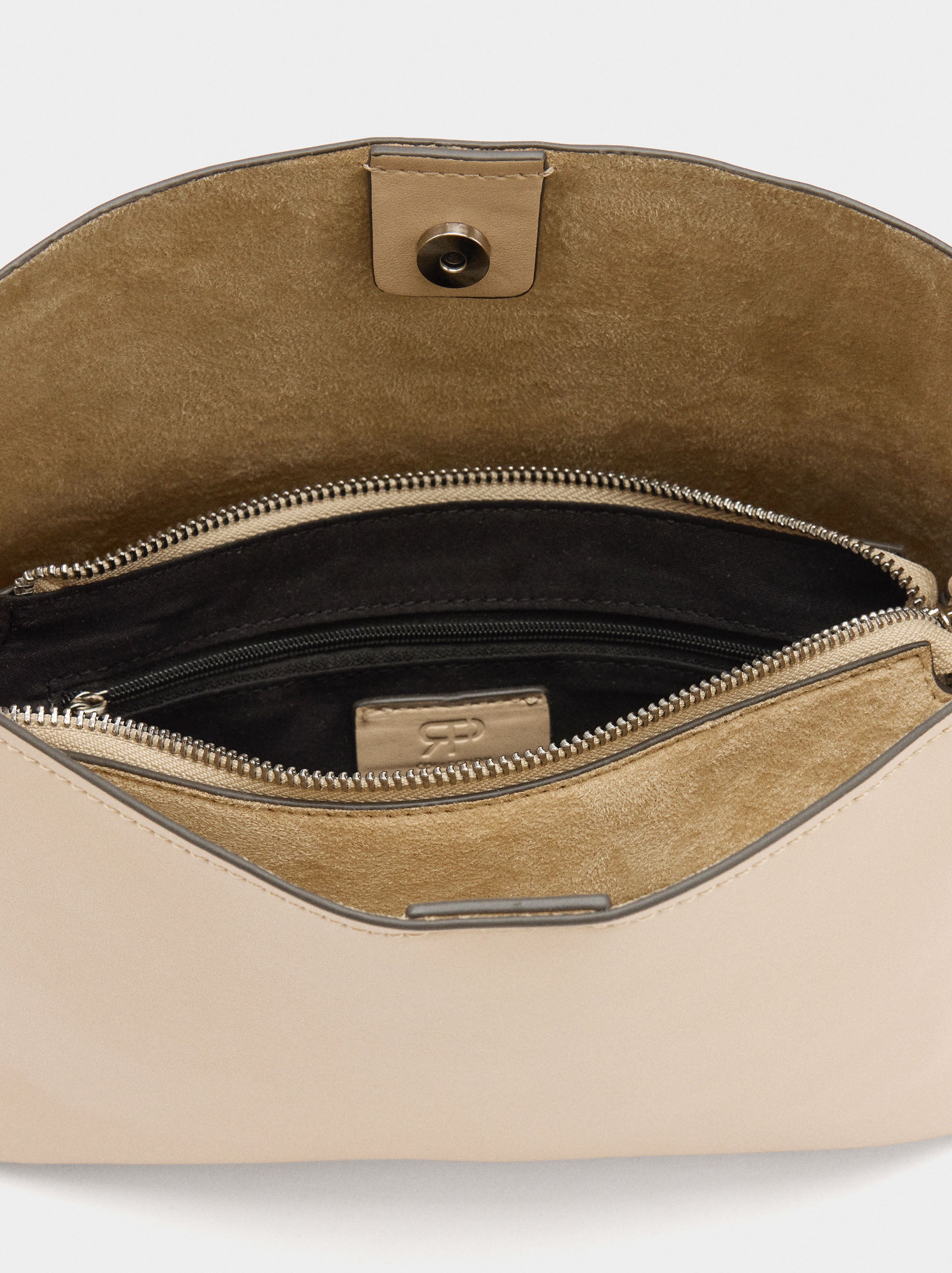 Bolso De Hombro Liso