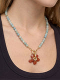 Collar Cuentas Y Colgante En Resina