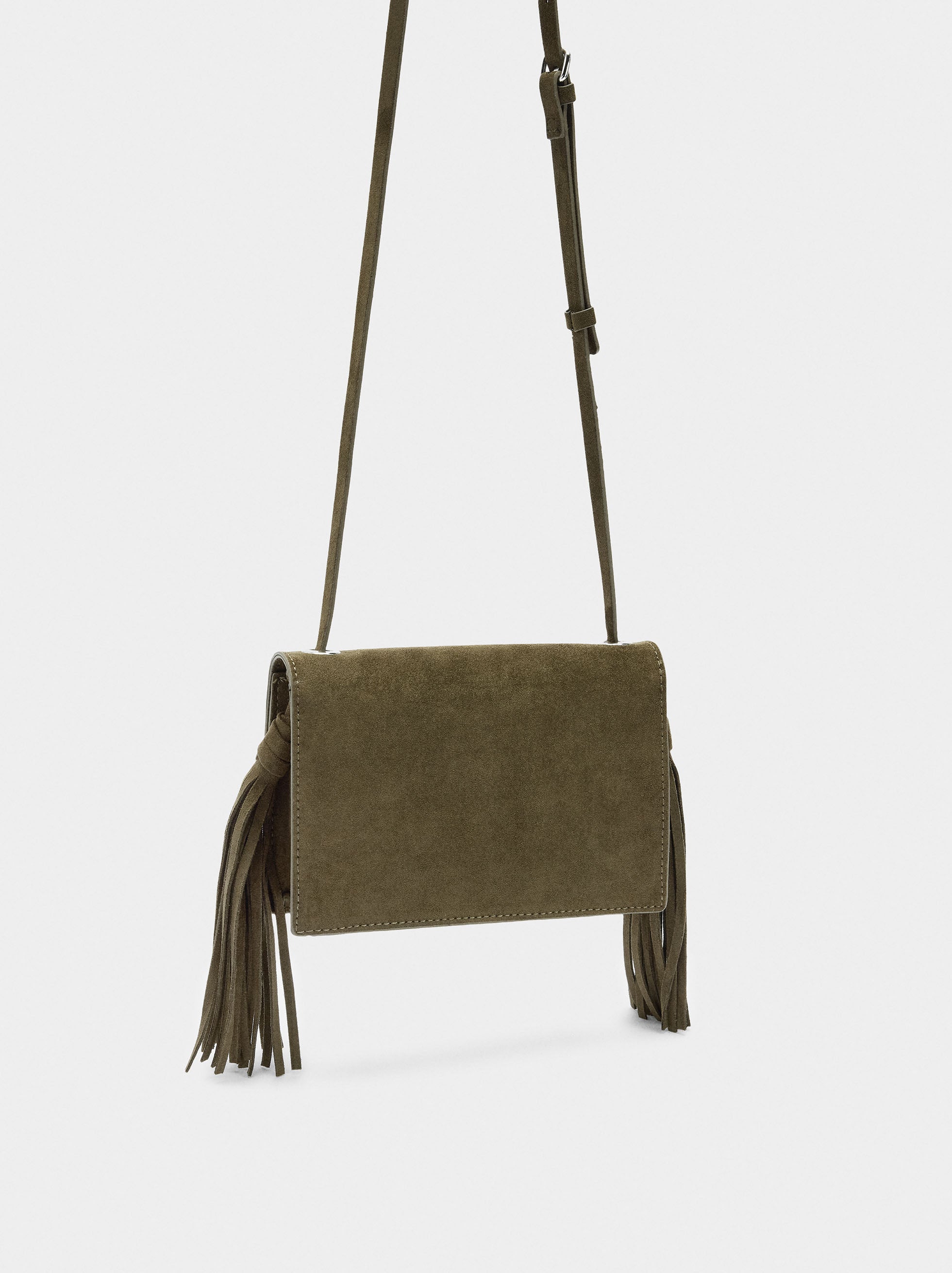 Bolso Bandolera Con Tachuelas Y Flecos