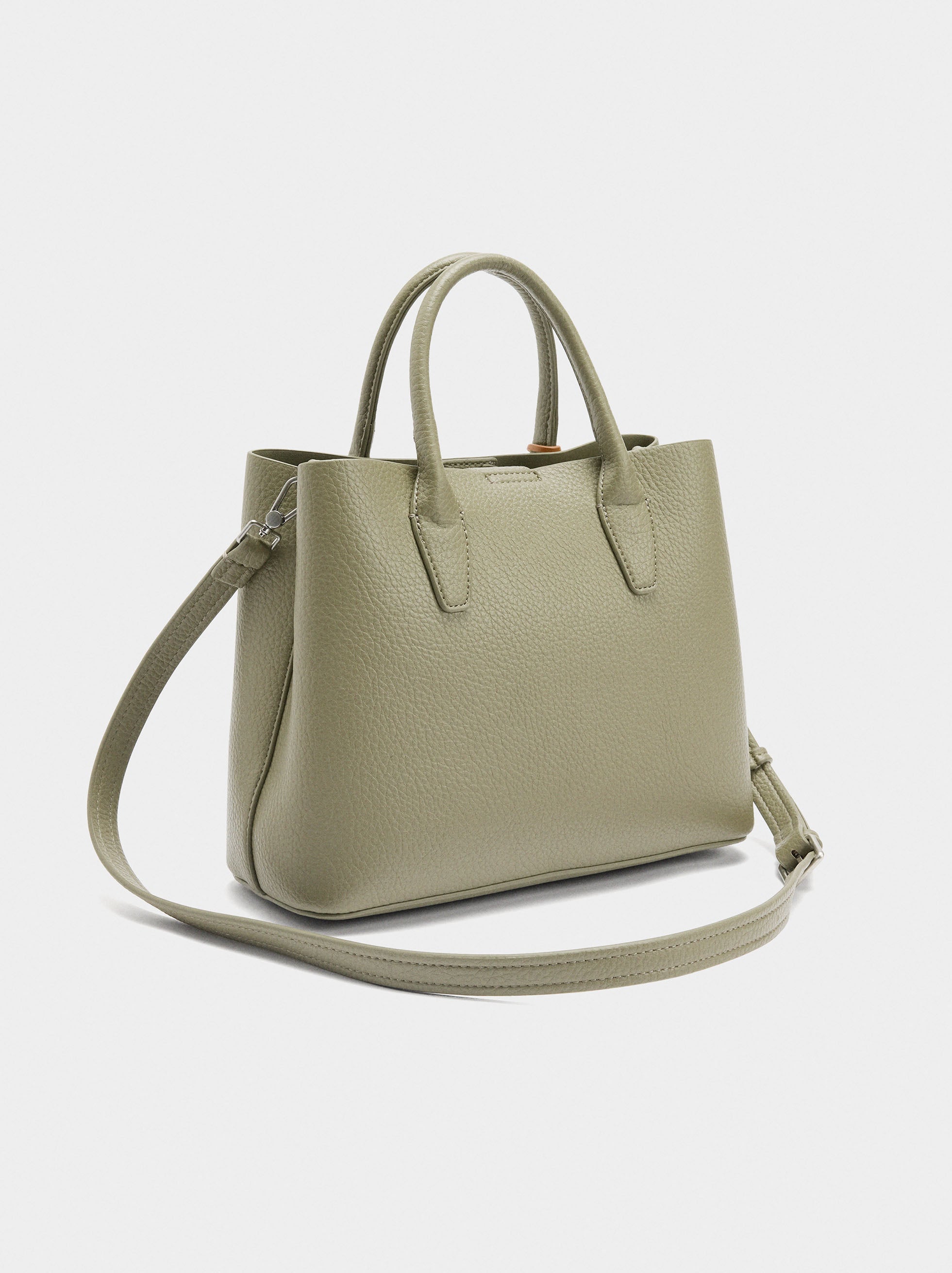 Bolso Tote Con Textura Y Colgante