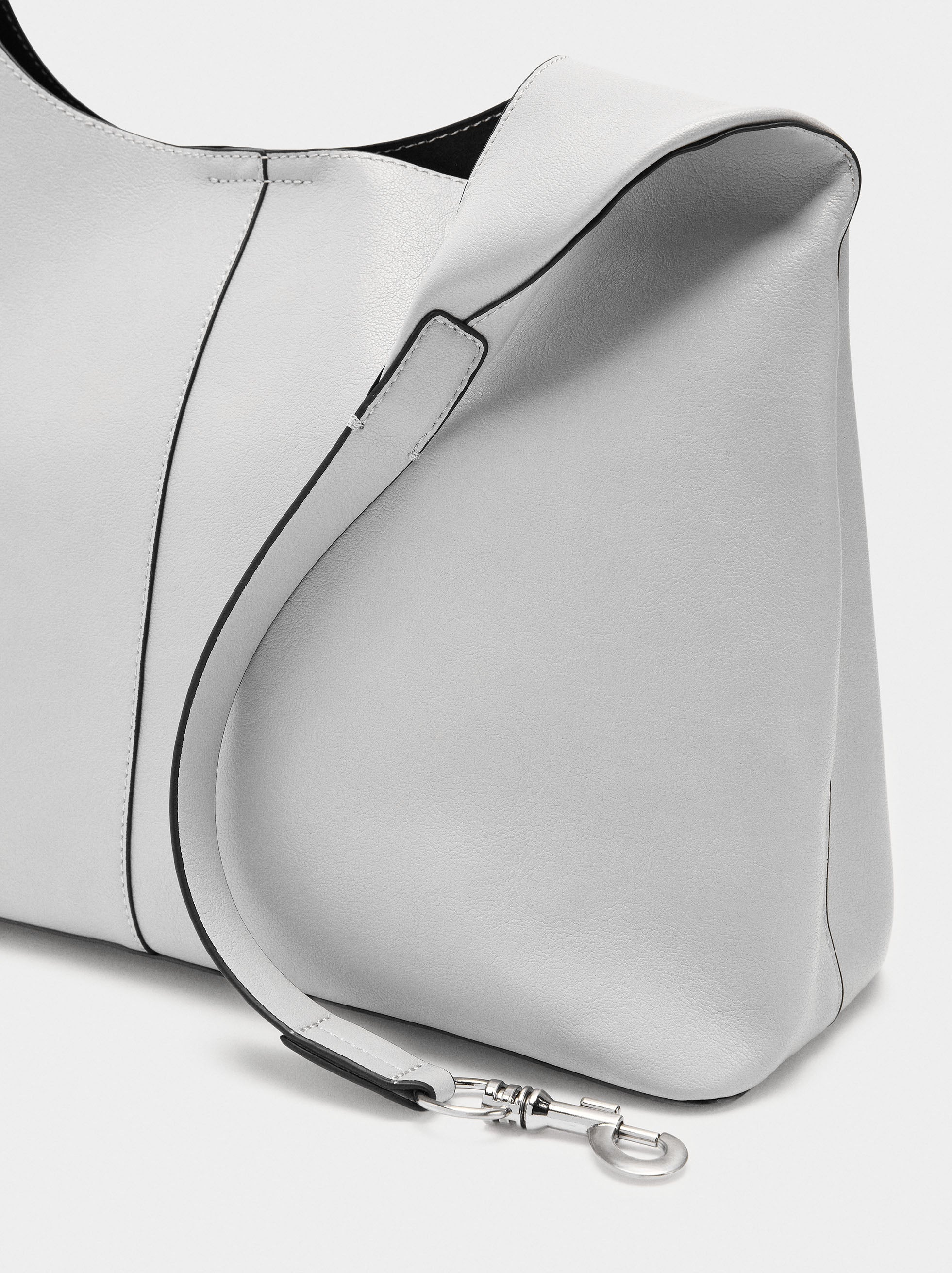 Bolso Liso Estilo Hobo