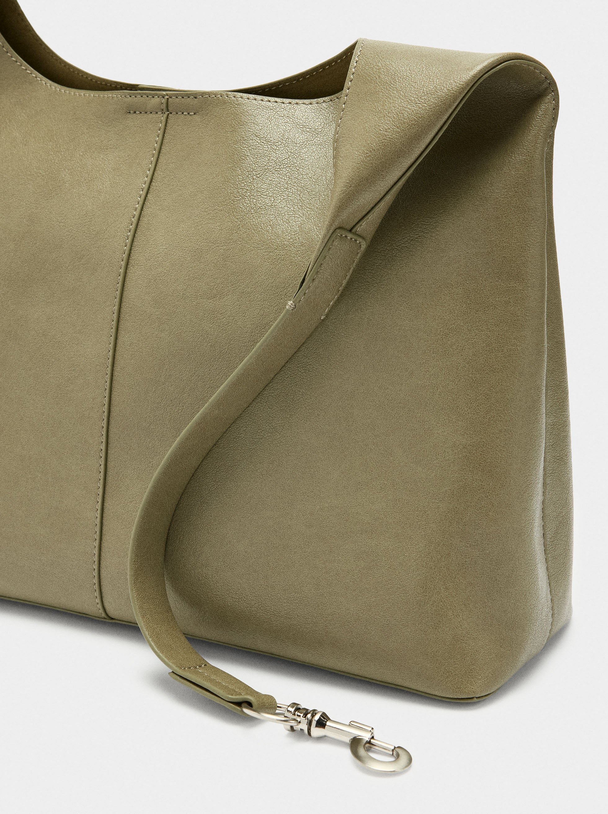 Bolso Liso Estilo Hobo