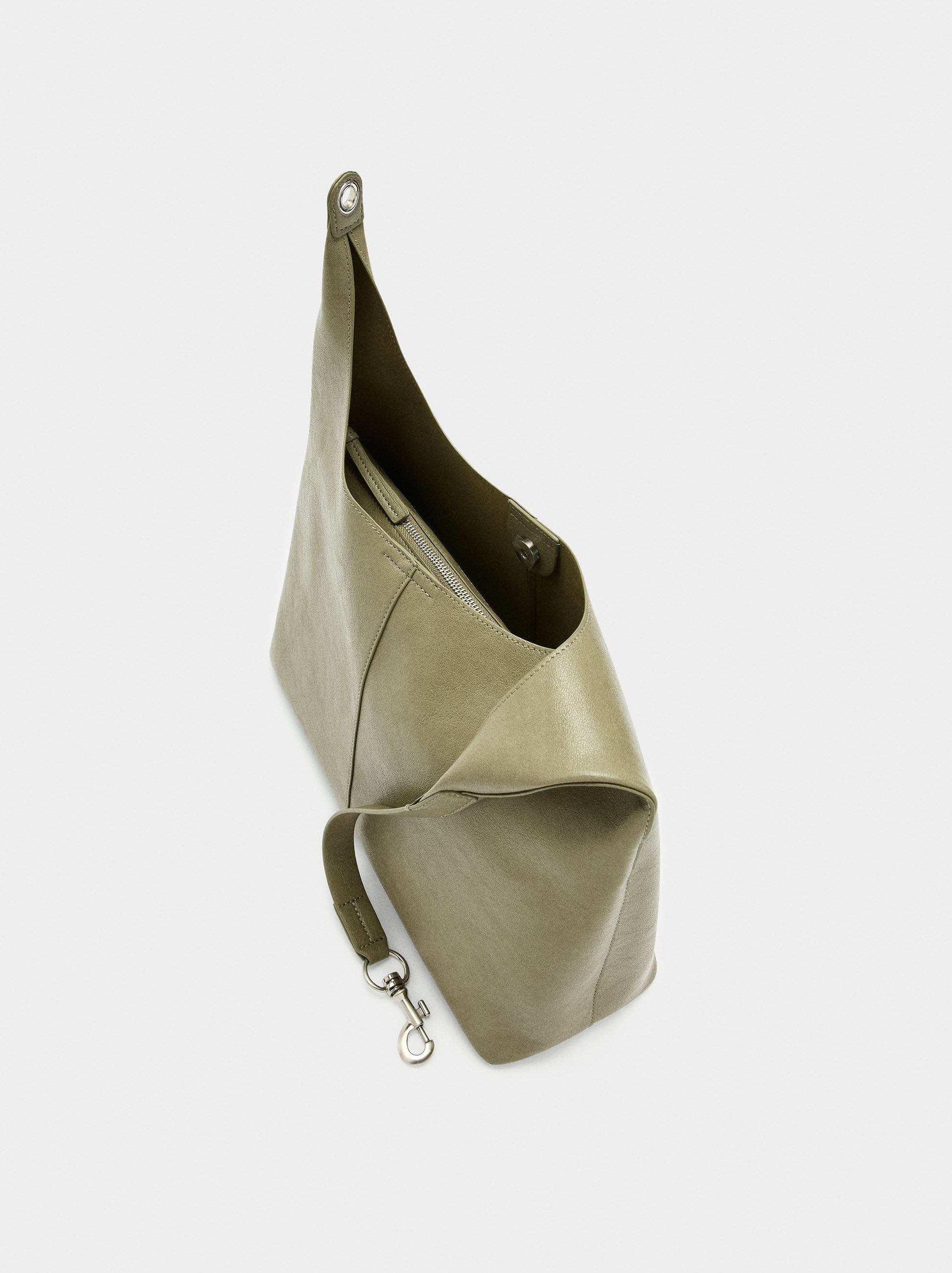 Bolso Liso Estilo Hobo