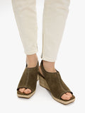 Sandalias De Piel Con Cuña De Yute