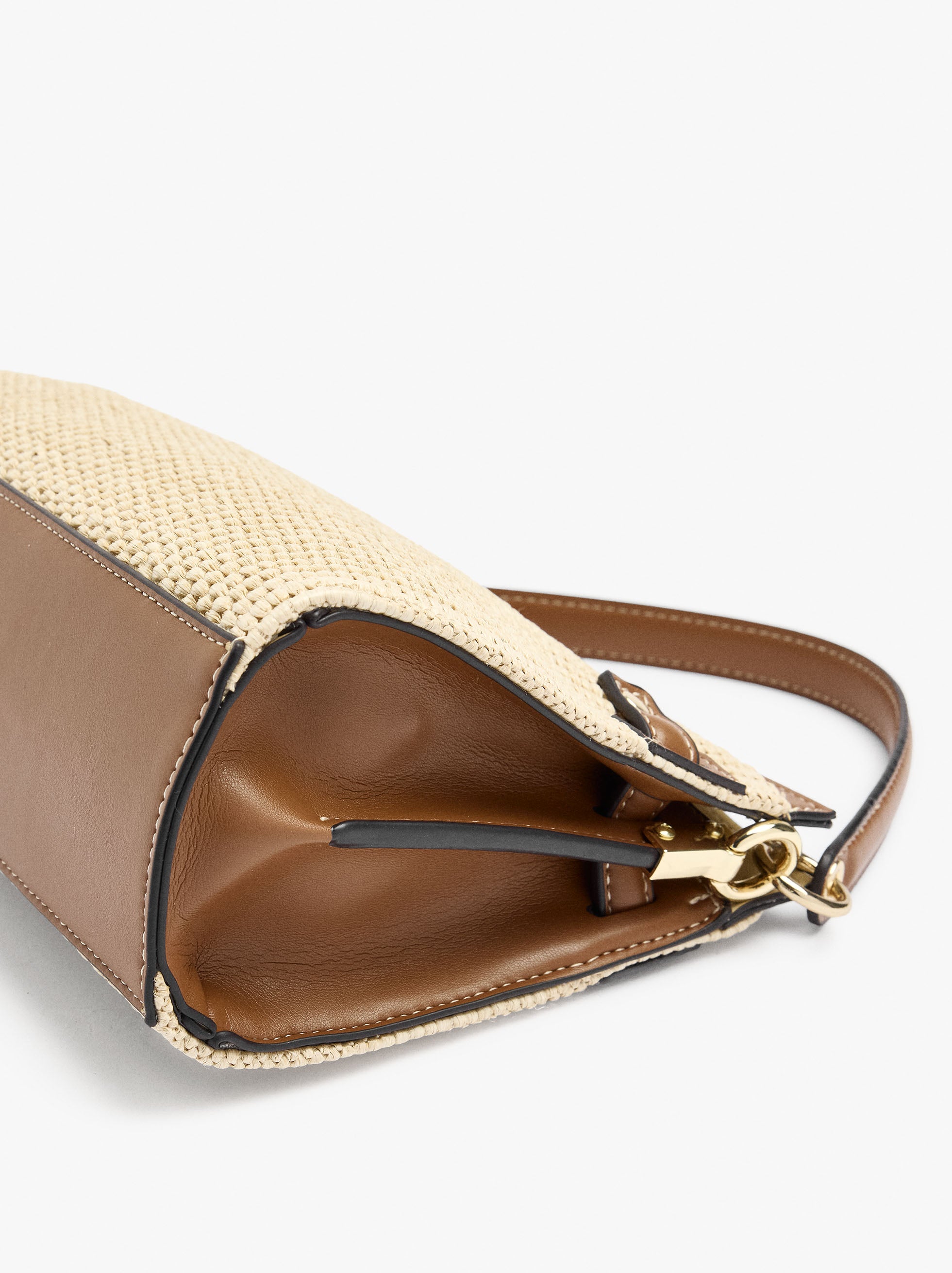 Bolso De Mano Efecto Rafia Con Bandolera