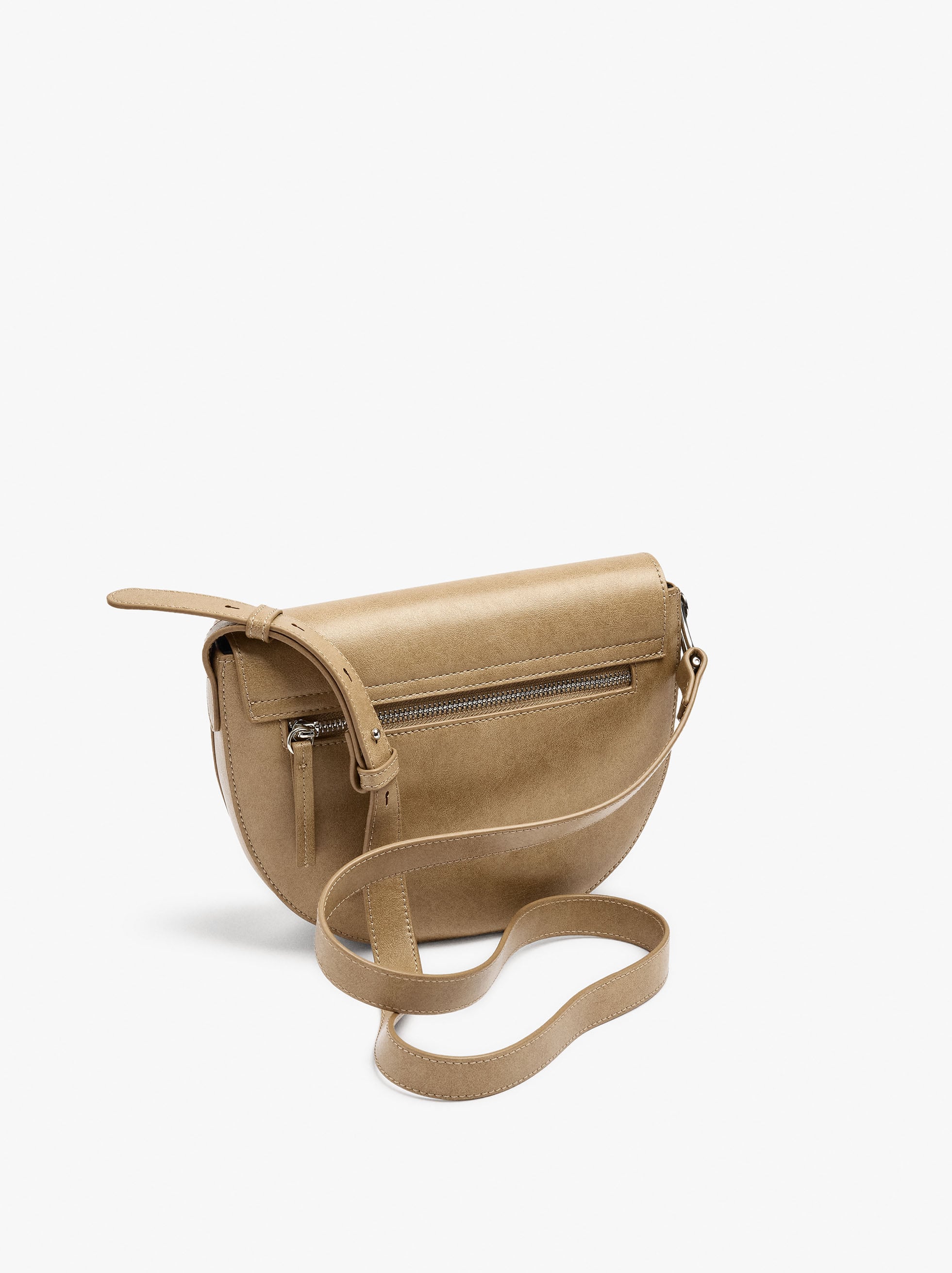 Bolso Bandolera Ovalado Con Solapa