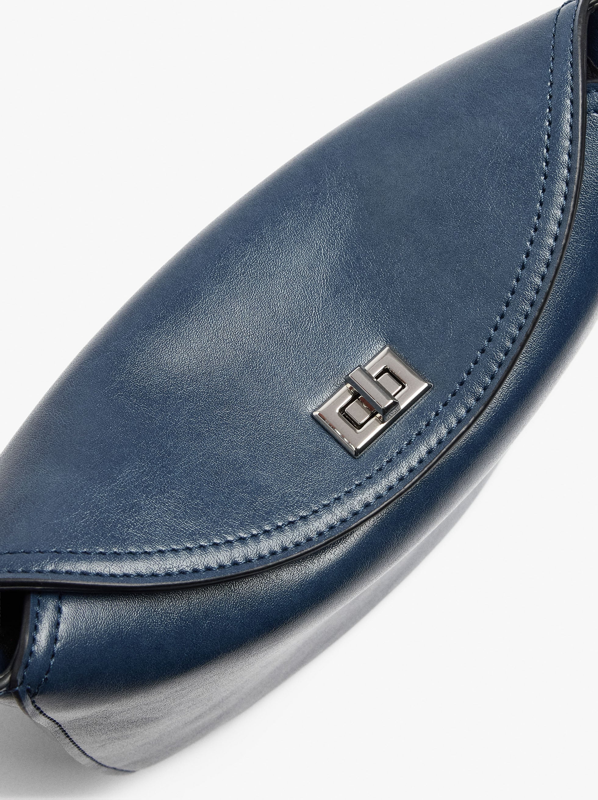 Bolso Bandolera Con Abas Cruzadas