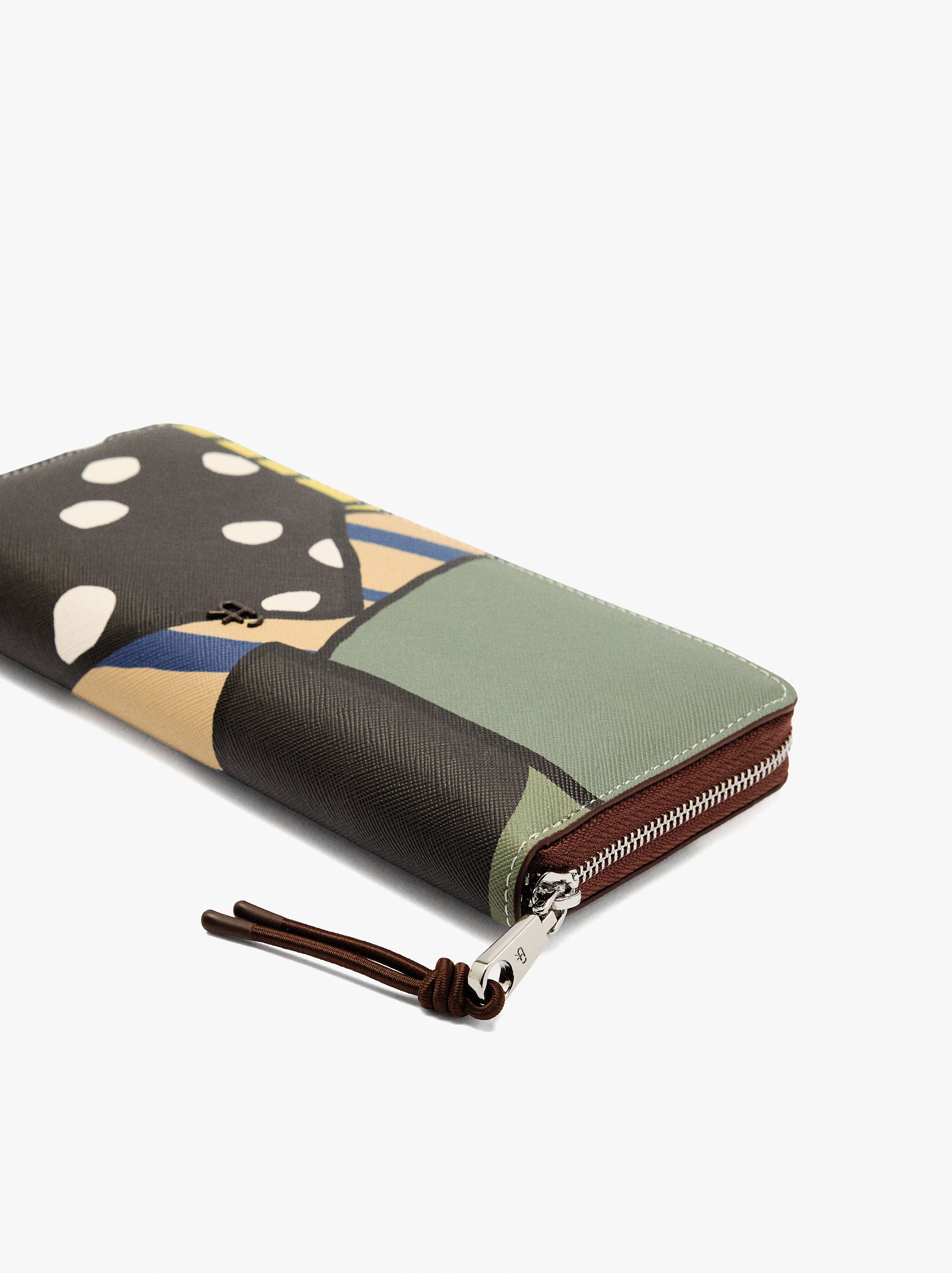 Cartera Estampada Con Textura