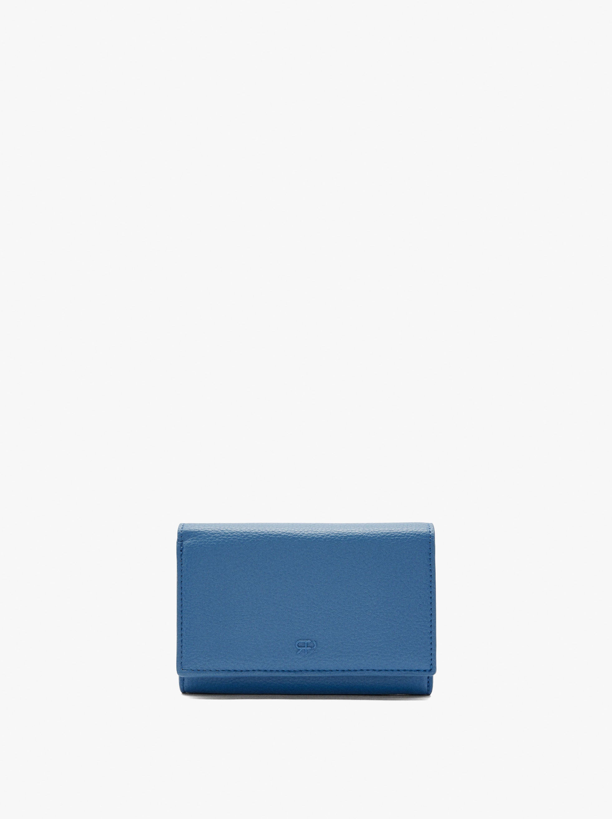 Cartera Con Textura Y Solapa
