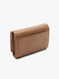 Cartera Con Textura Y Solapa