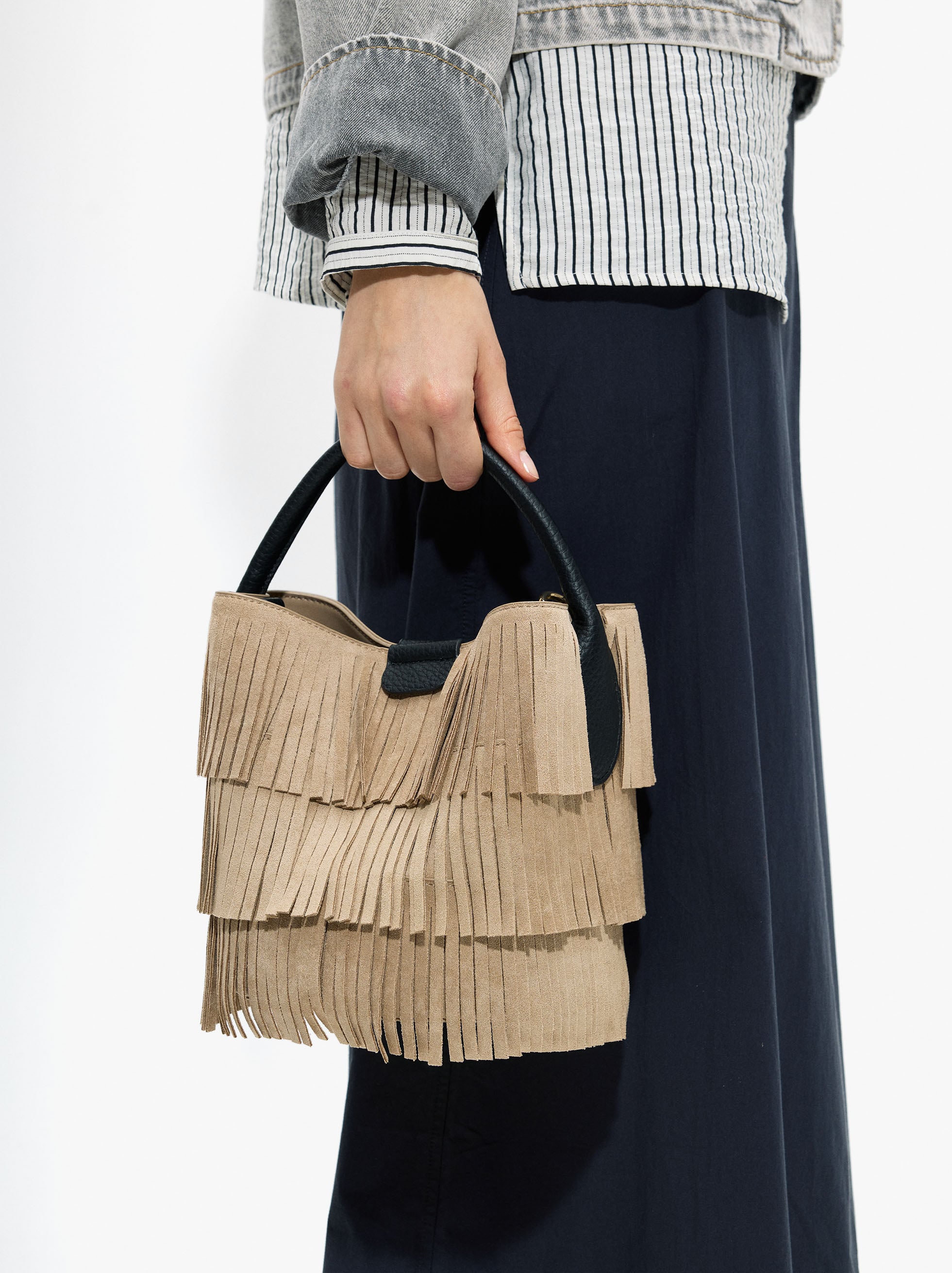 Bolso De Mano Bombonera Con Flecos