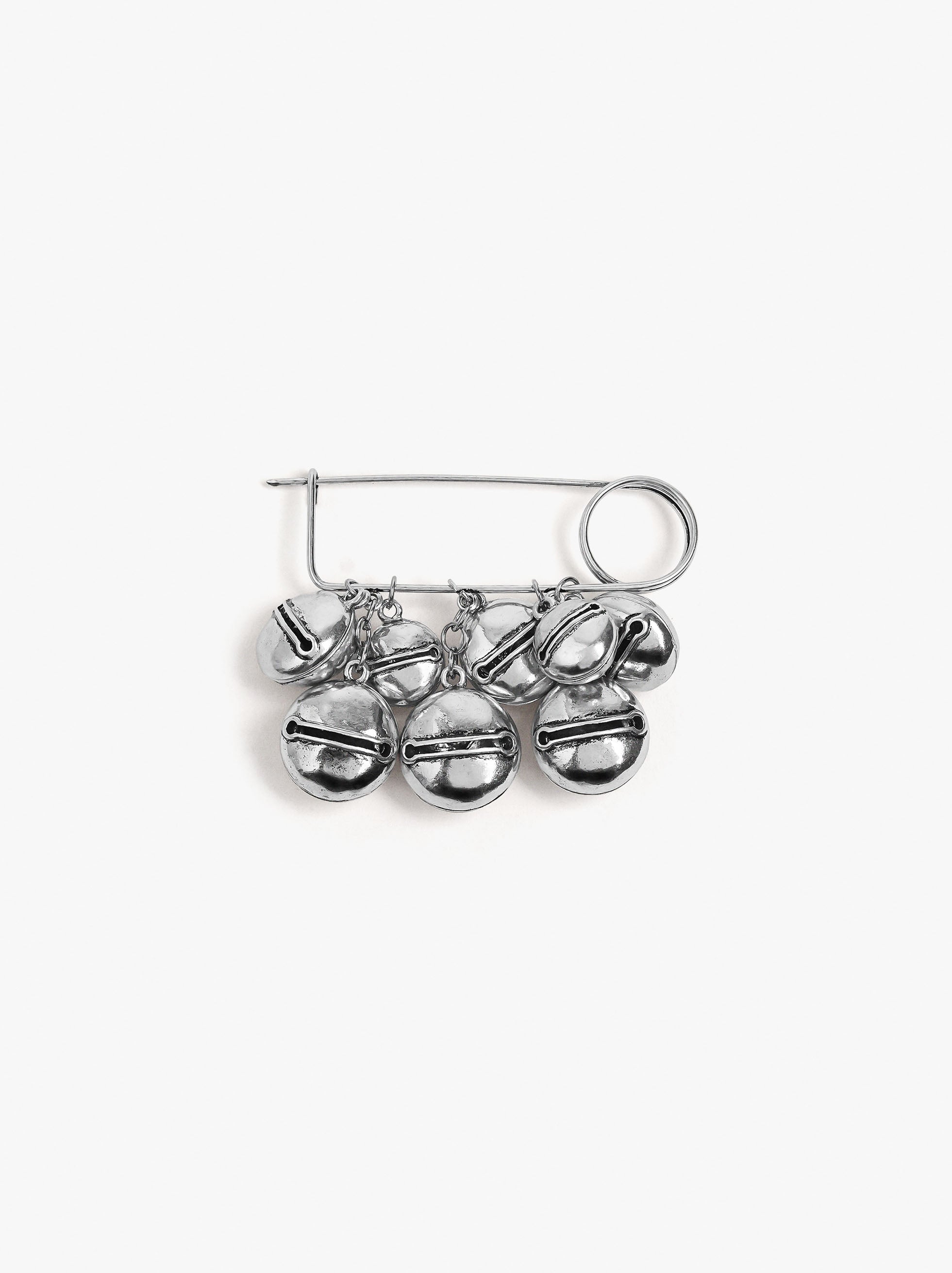 Broche Con Cascabeles