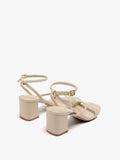 Sandalias Monocromáticas De Tacón Ancho