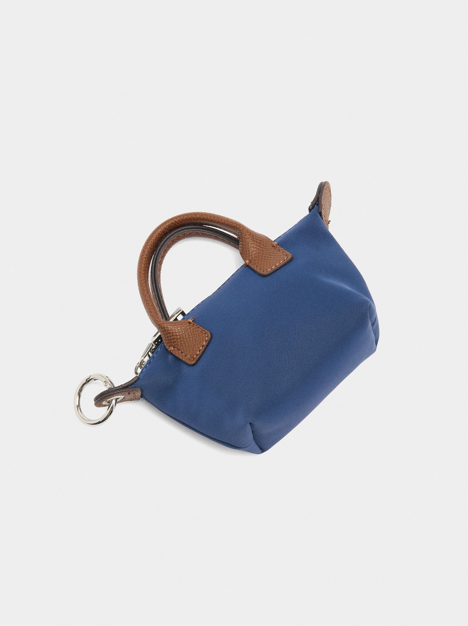 Bolso De Hombro Textura Suave Con Pendiente