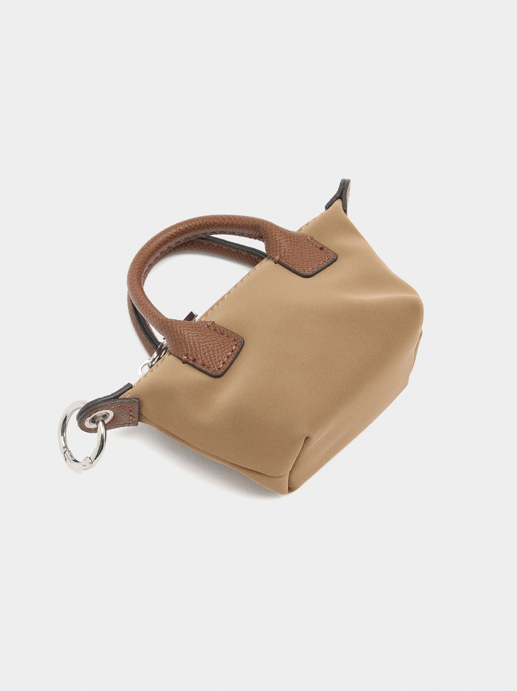 Bolso De Hombro Textura Suave Con Pendiente