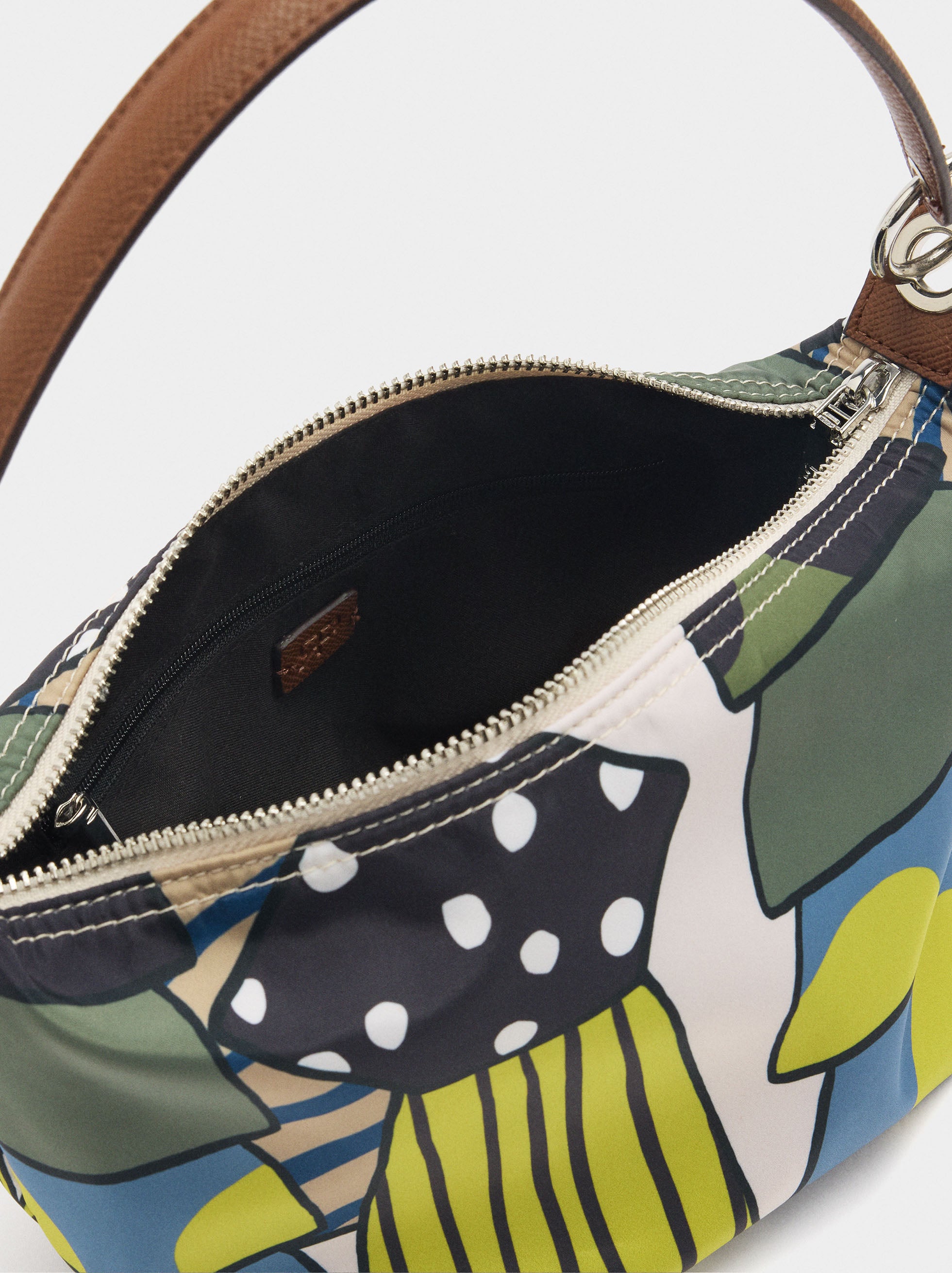 Bolso De Hombro De Nylon Con Pendiente