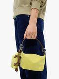Bolso De Hombro Textura Suave Con Pendiente
