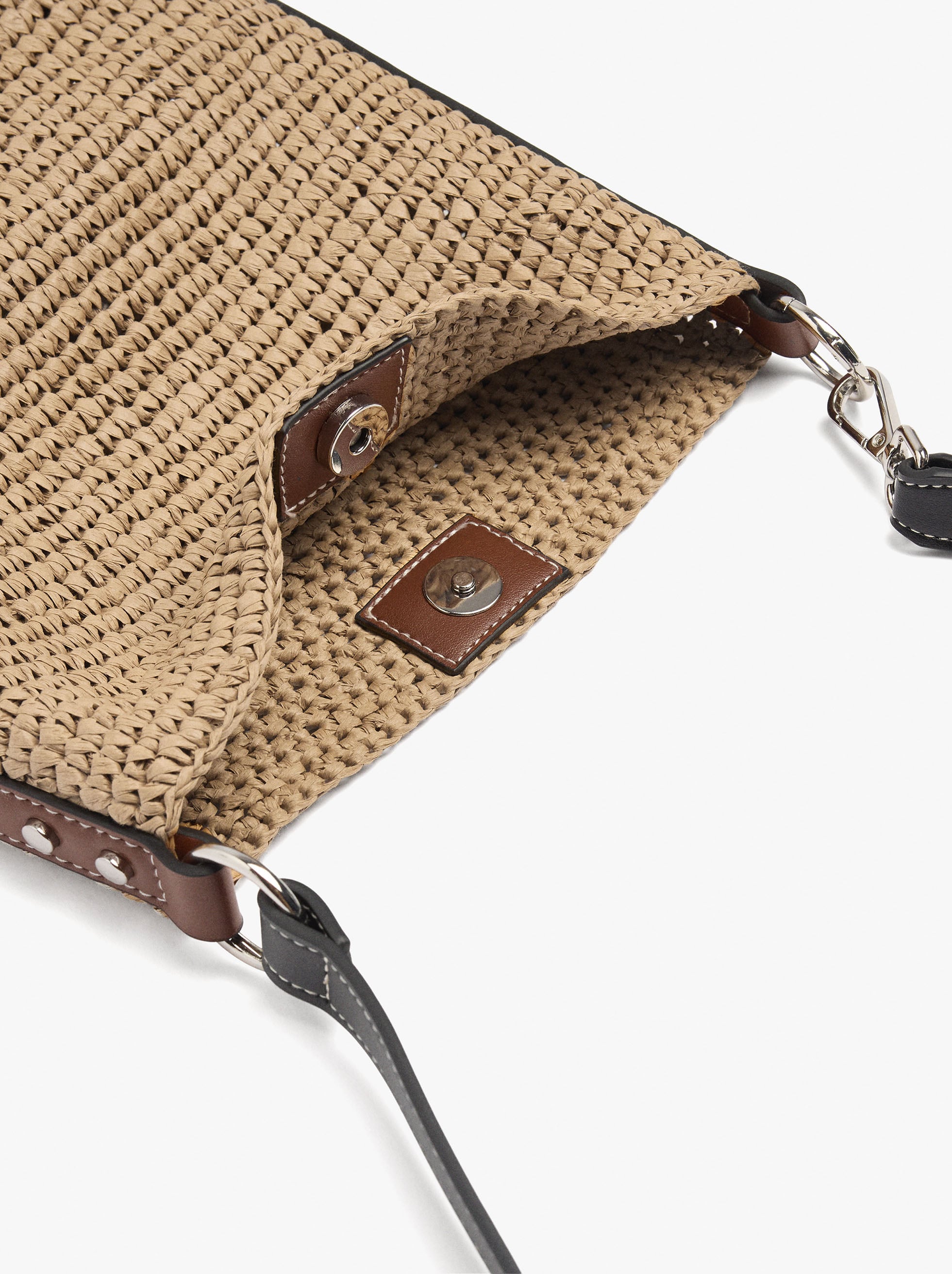Bolso Bombonera Efecto Rafia Con Penduro M