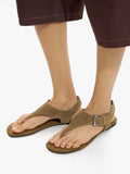 Sandalias Rasas De Piel Con Hebilla