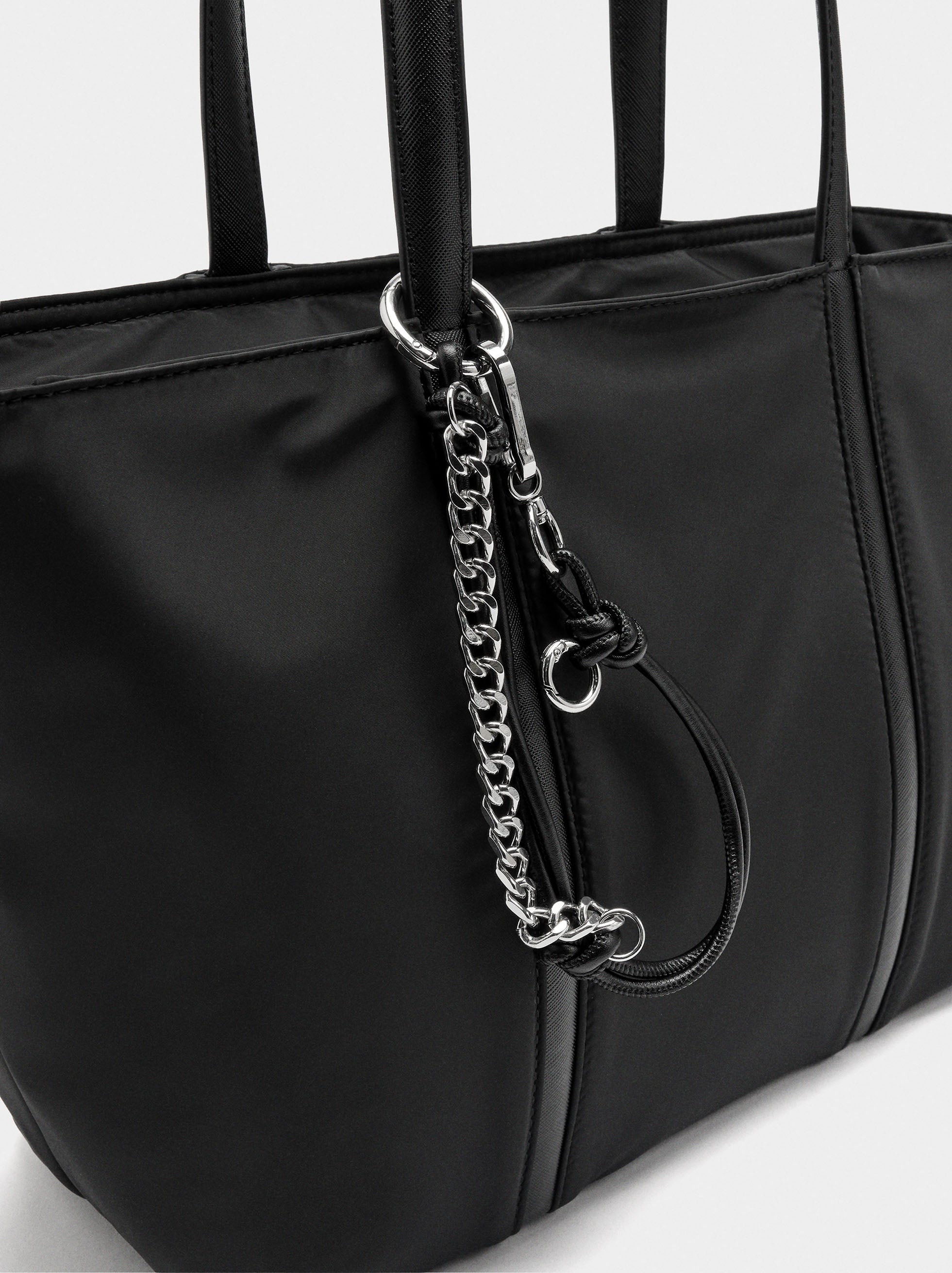 Bolso Shopper De Nylon Con Colgante
