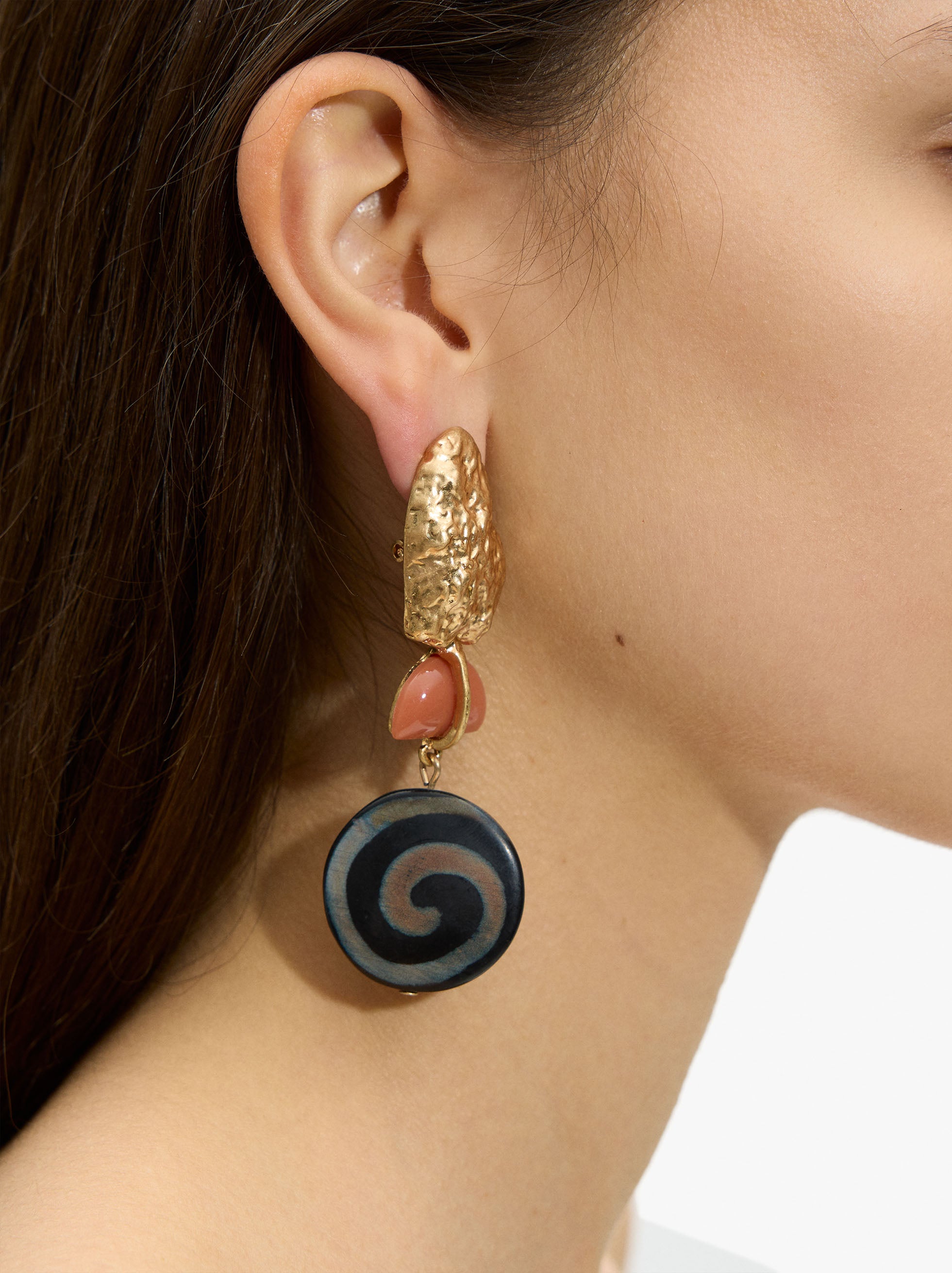 Pendientes Asimétricos Con Piedras