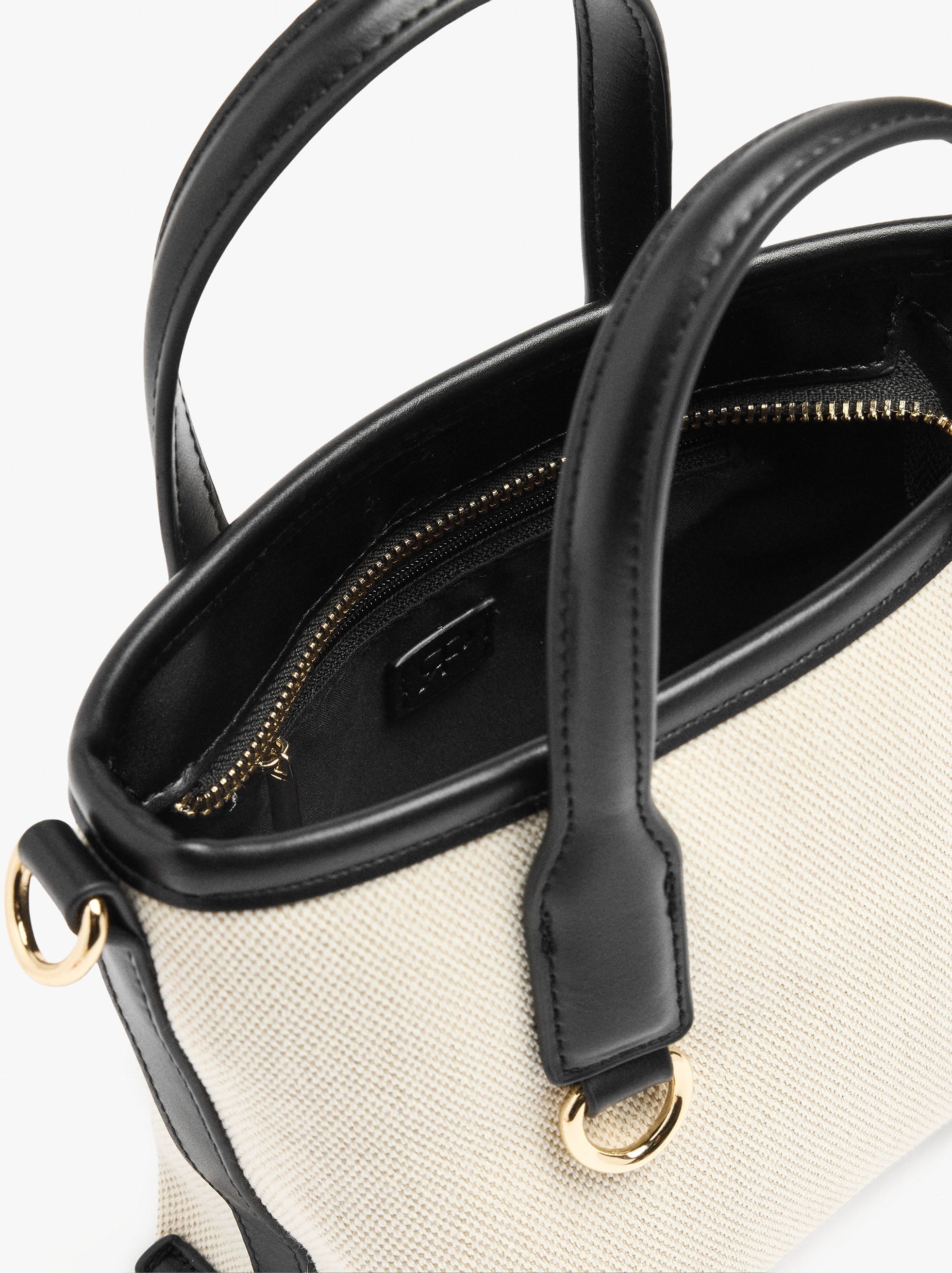 Bolso Tote Efecto Rafia Con Bandolera