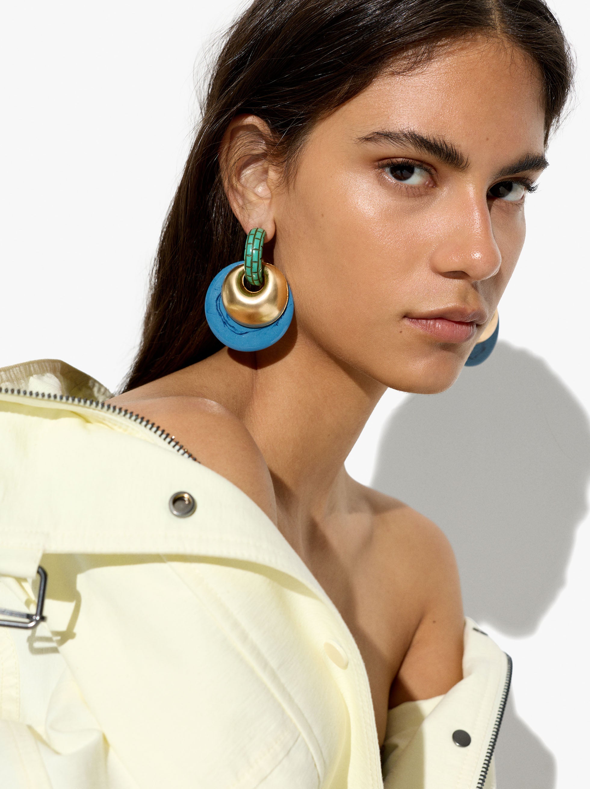 Pendientes Redondos Con Resina
