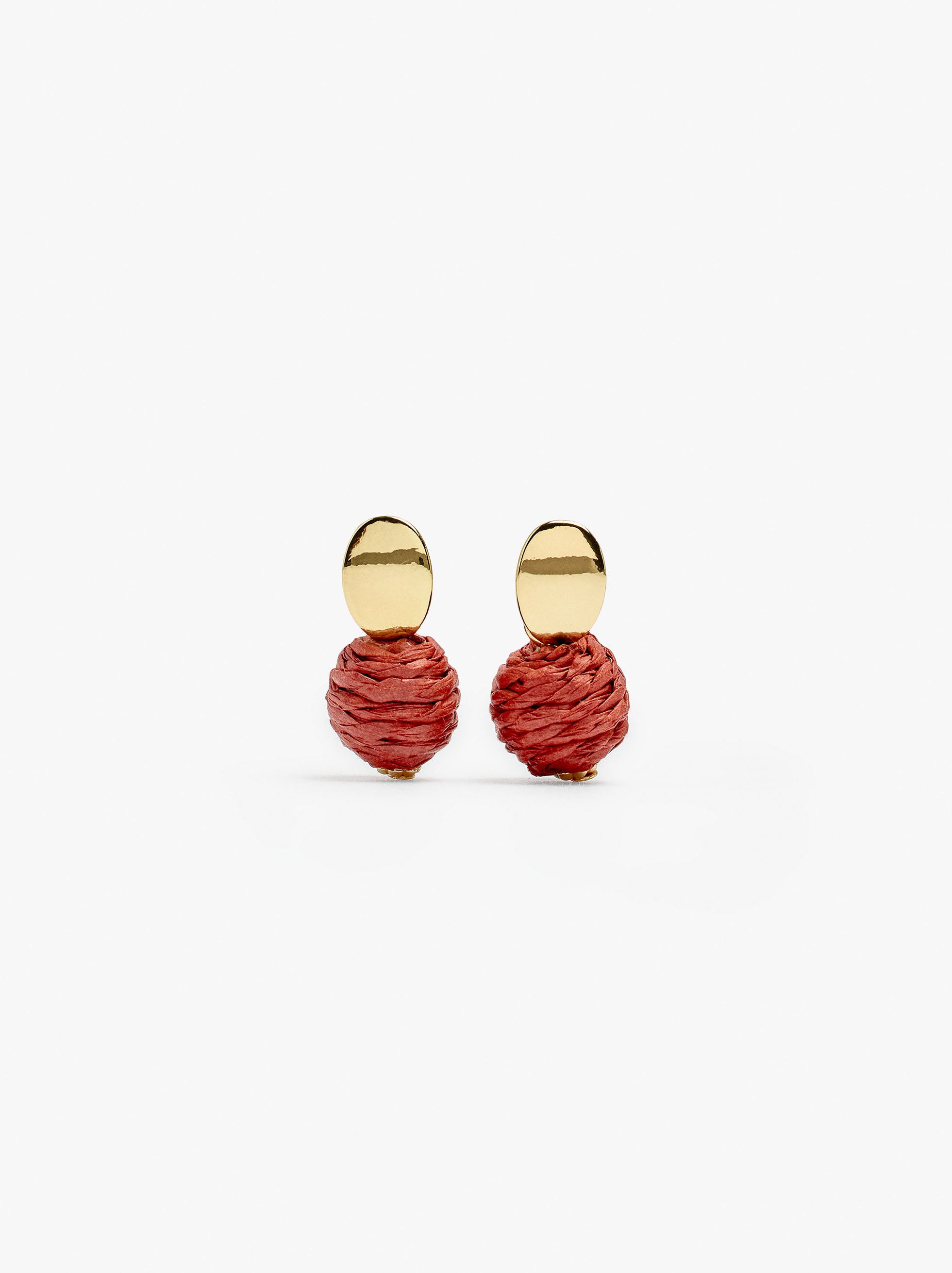 Pendientes Cortos Con Rafia