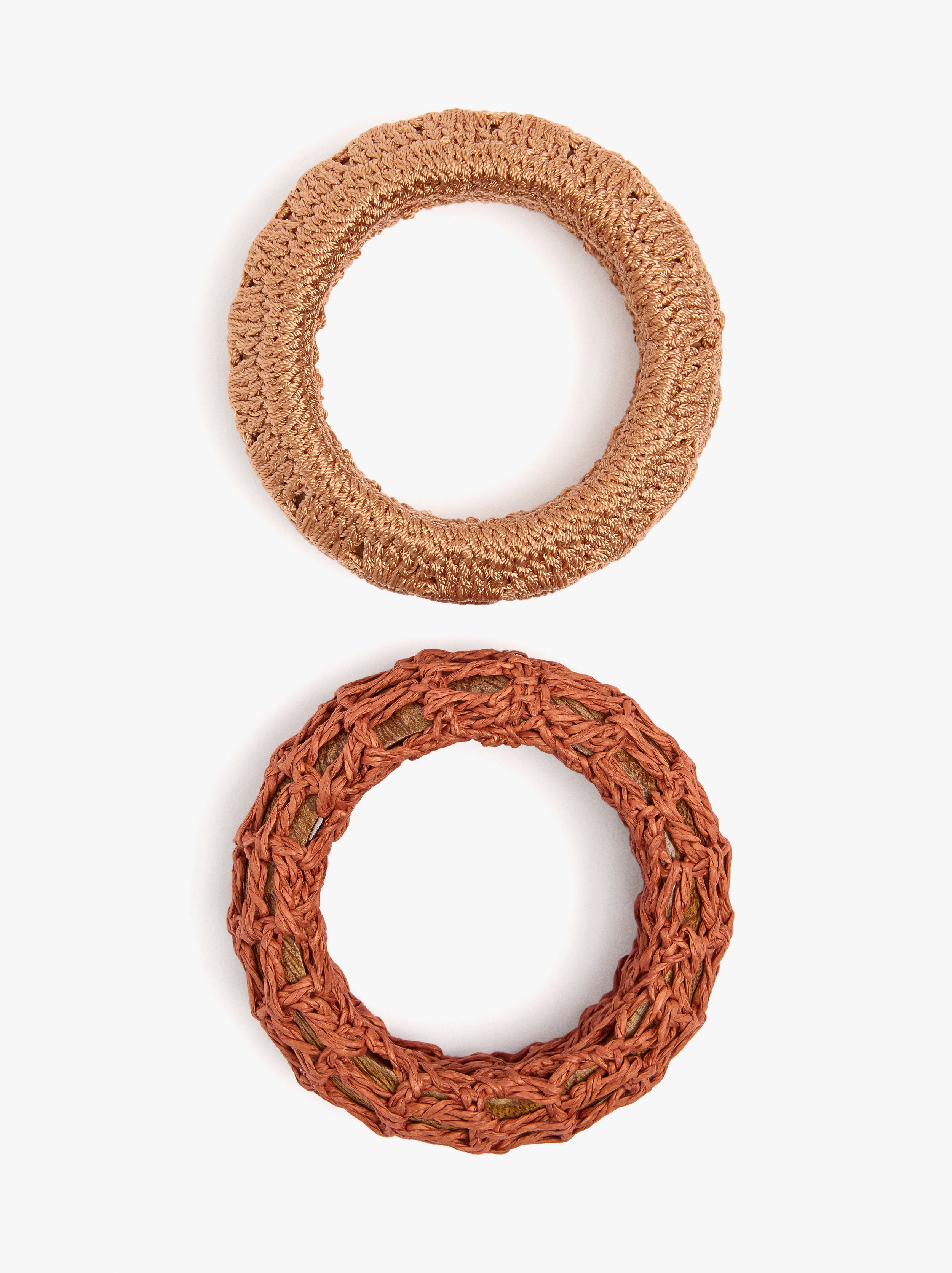 Set De Pulseras De Madera Con Rafia
