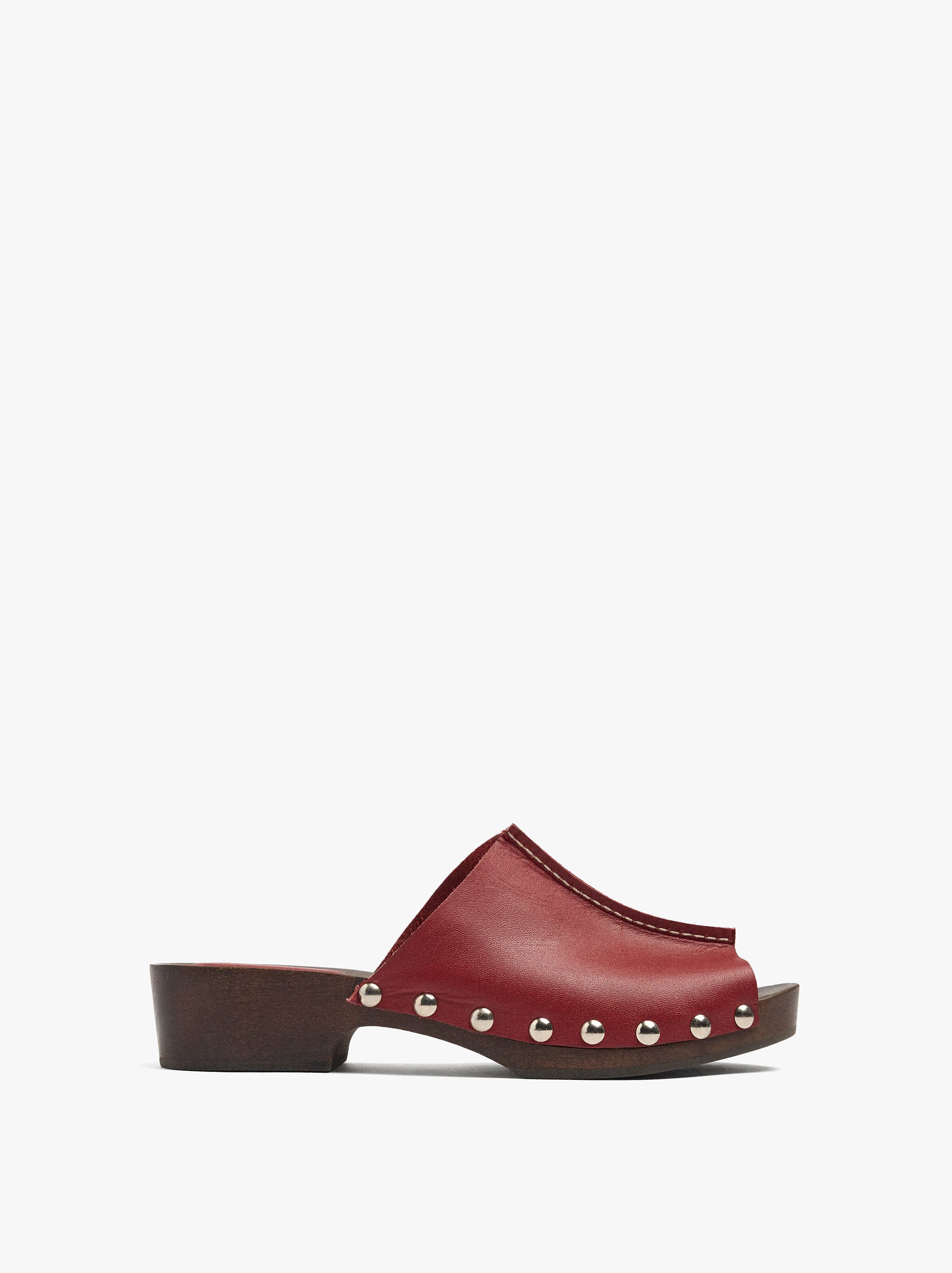 Sandalias Tipo Zueco De Piel Con Tachuelas