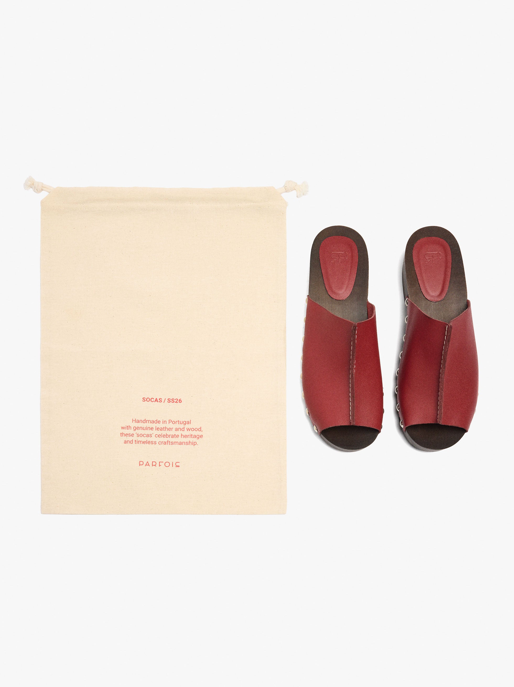 Sandalias Tipo Zueco De Piel Con Tachuelas