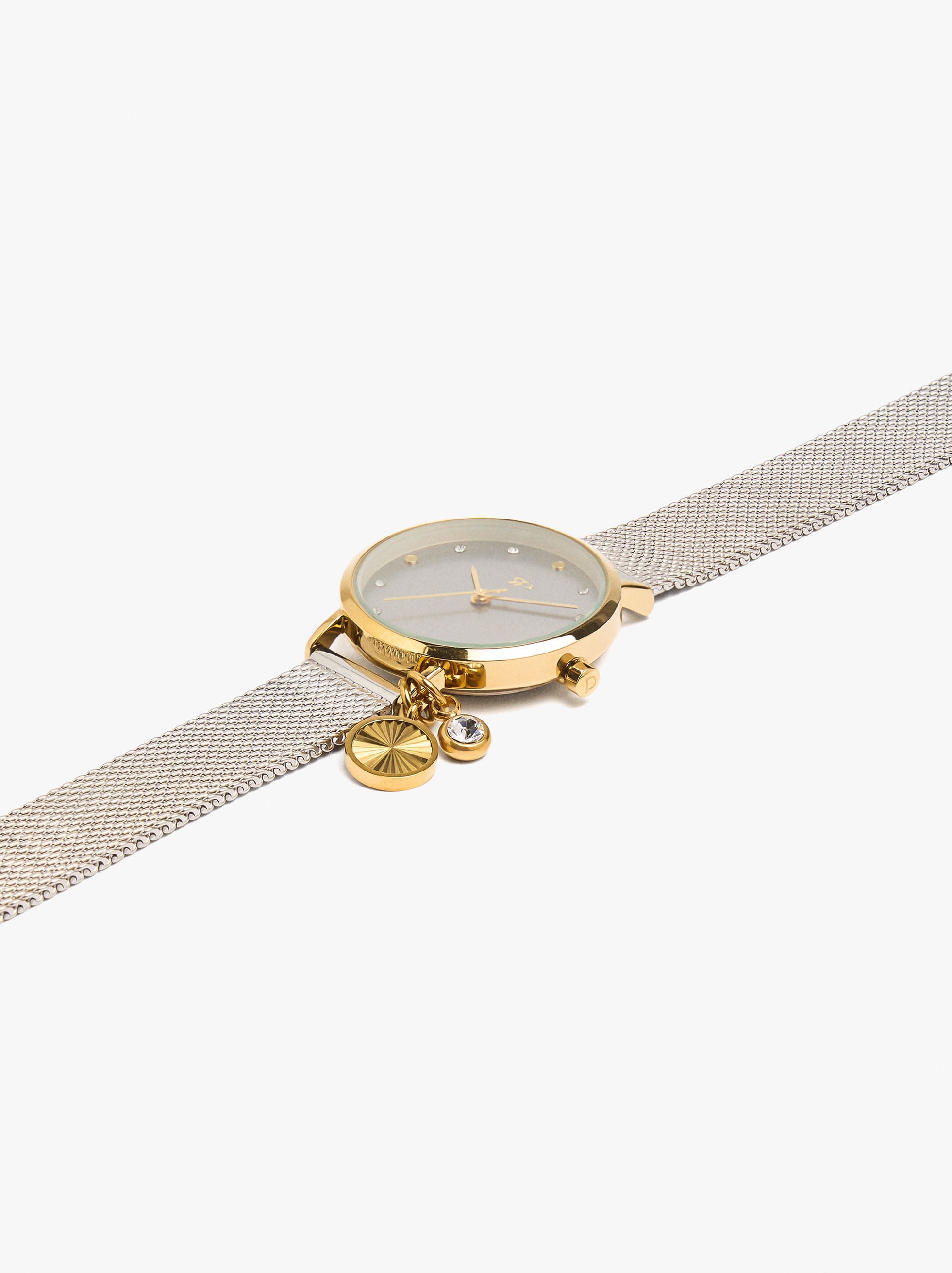Reloj Bicolor De Punto Metálico Con Charm