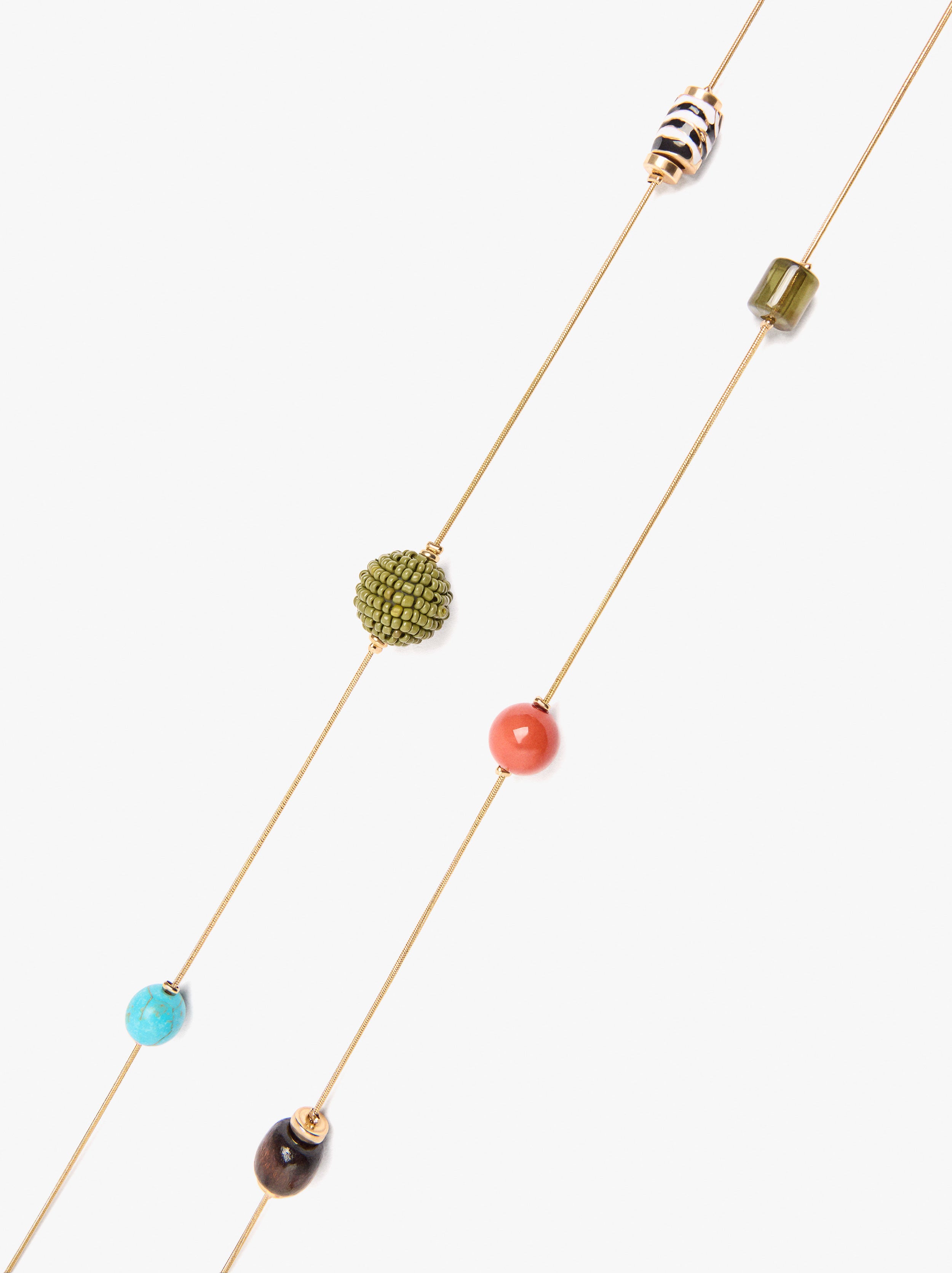 Collar Largo Con Cuentas De Piedra