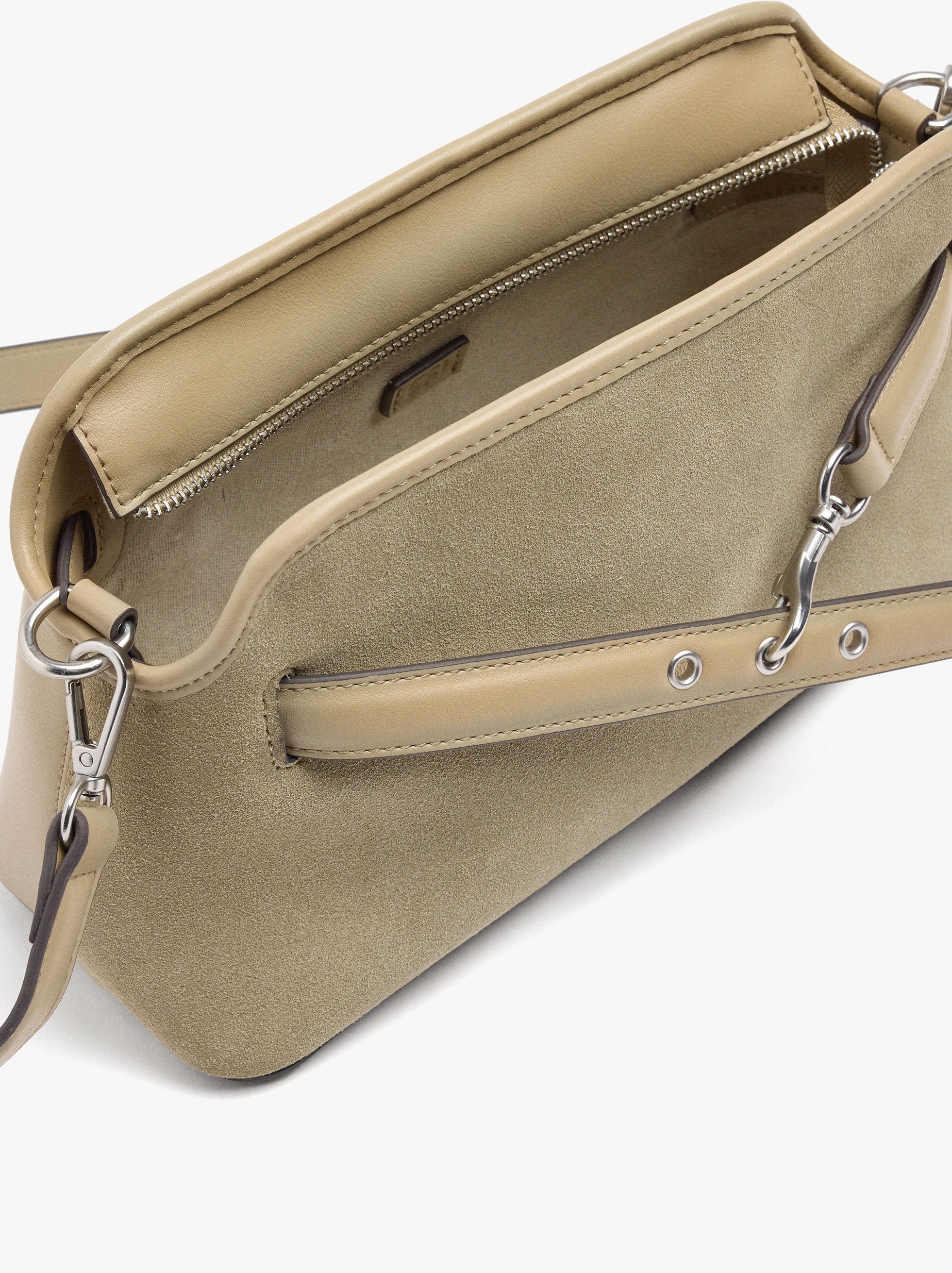 Bolso Bandolera Detalles De Piel Con Cinturón