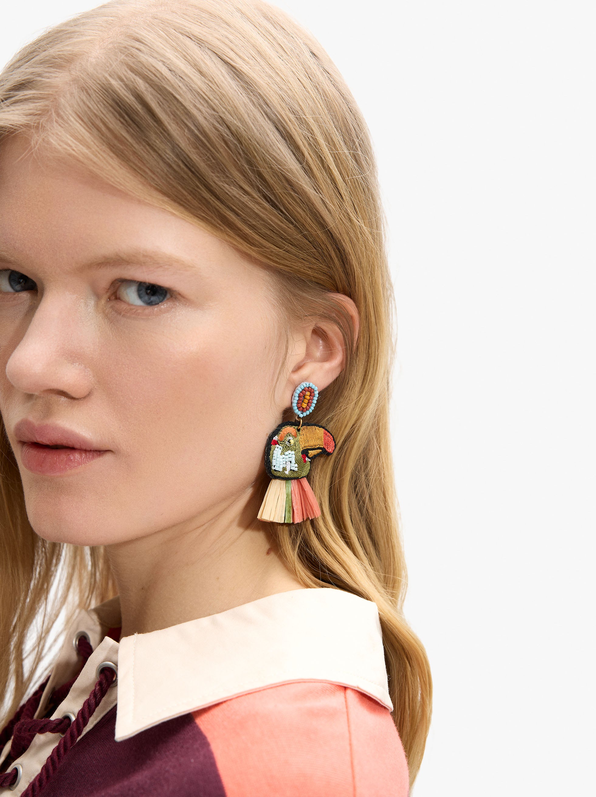 Pendientes Maxi Pájaro Con Rafia