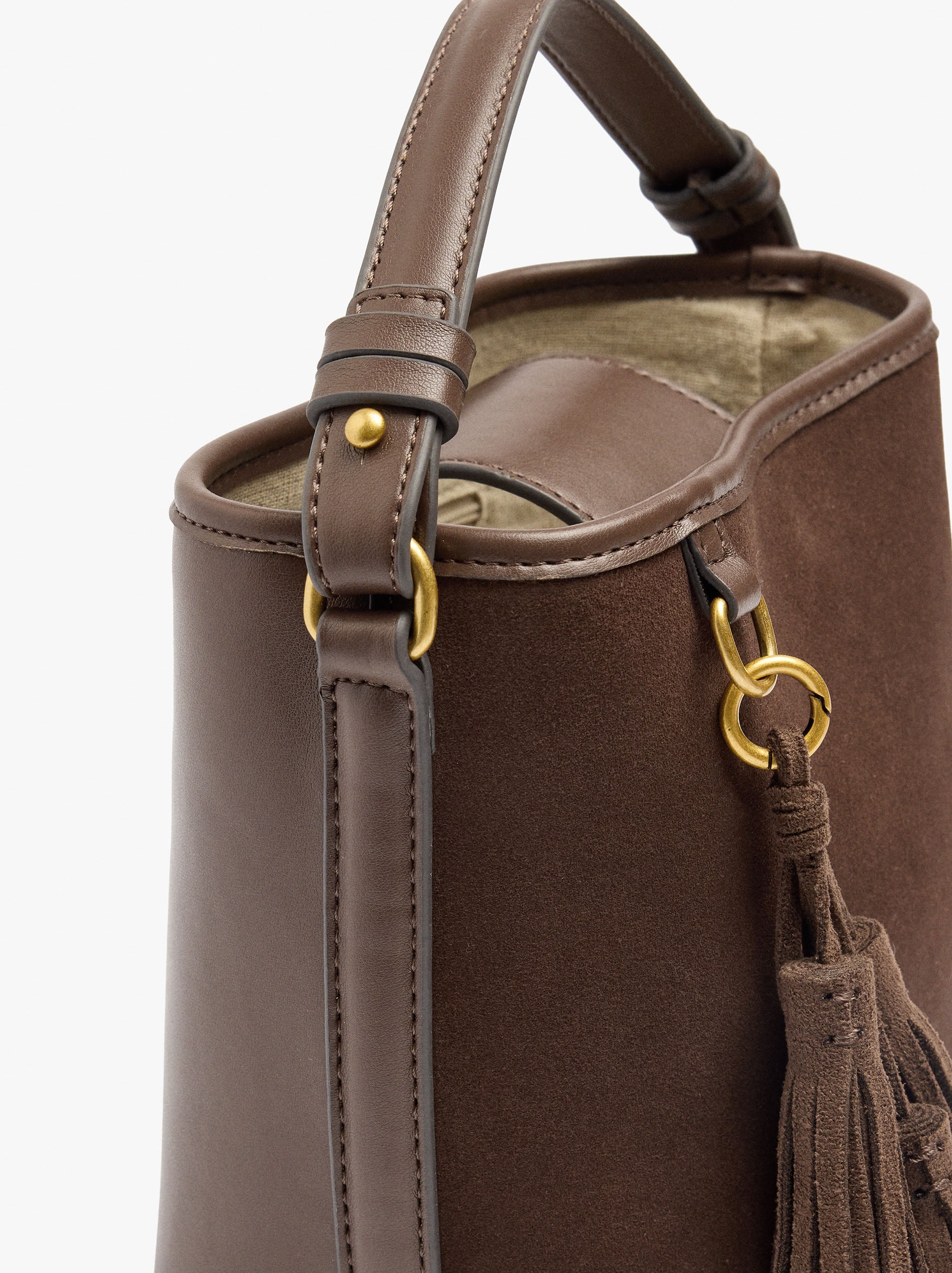 Bolso Bombonera Detalles De Piel Con Colgante
