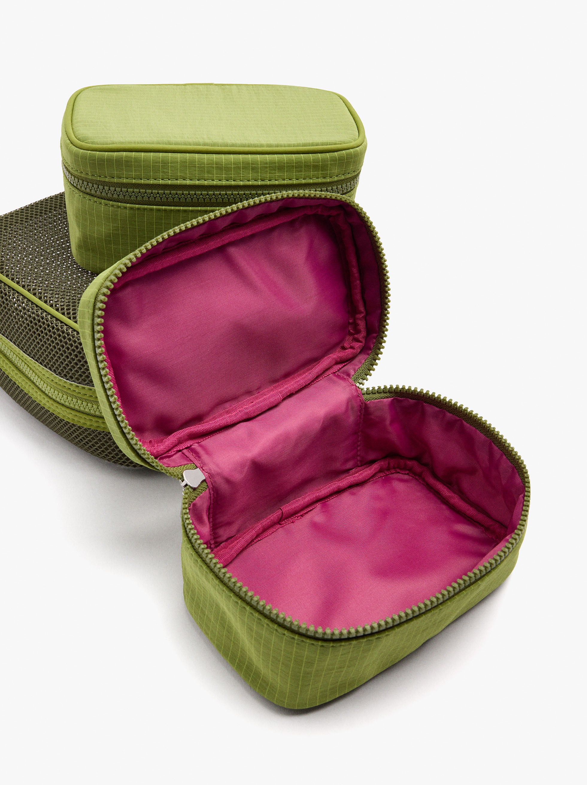 Neceser De Rejilla Con Estuches