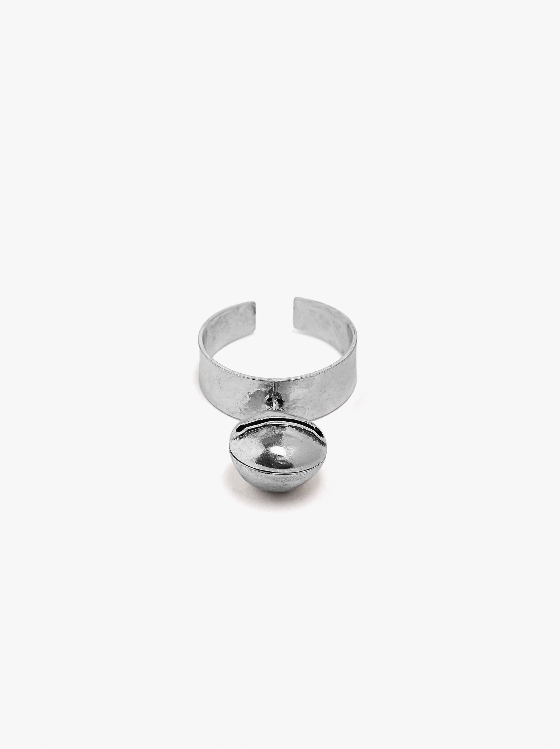 Anillo De Pie Con Cascabel